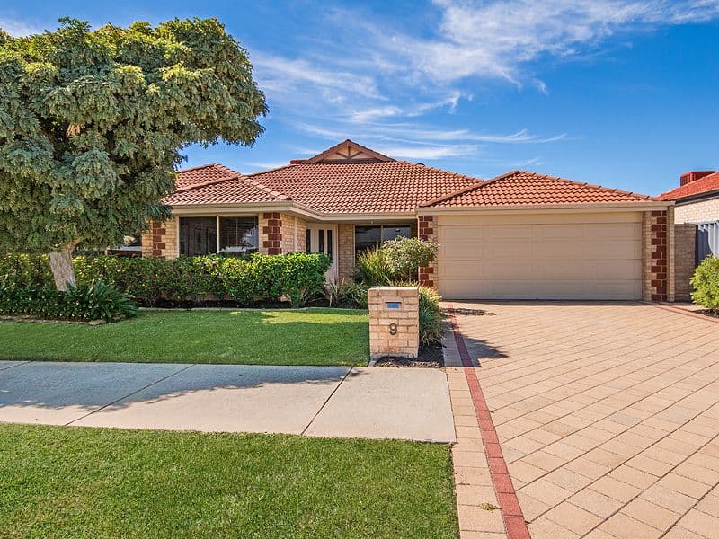 9 Grandis Drive, Baldivis WA 6171, Baldivis - Thumbnail 2