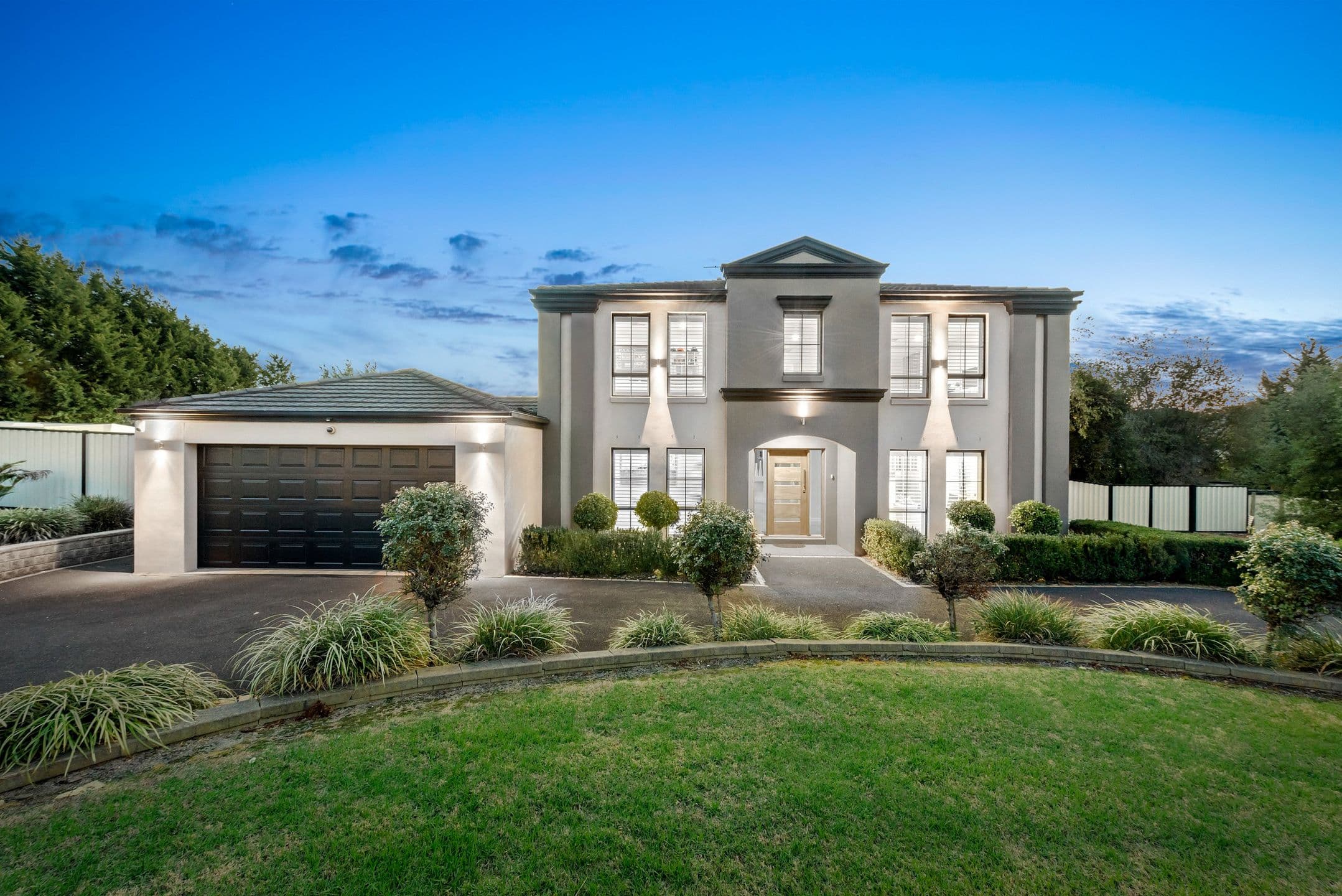 8 Springbank Rise, Narre Warren North VIC 3804, Narre Warren North - Thumbnail 2