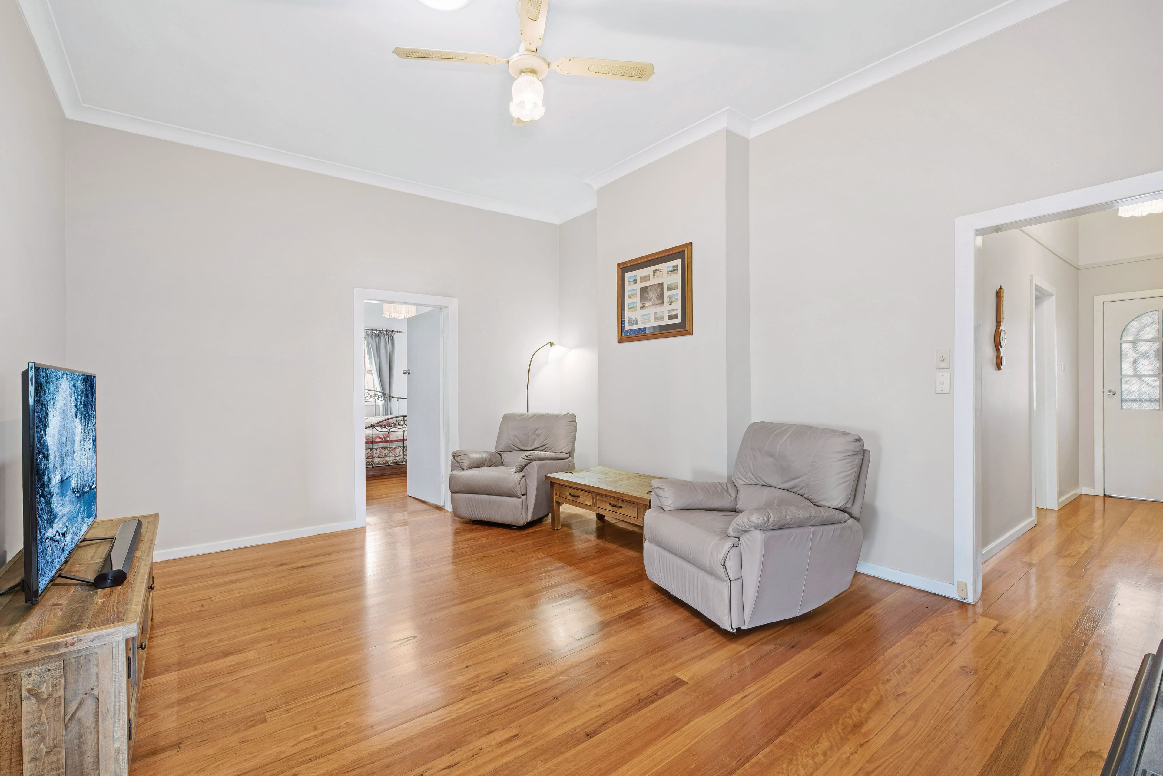 149 New England Highway, Rutherford - Thumbnail 2