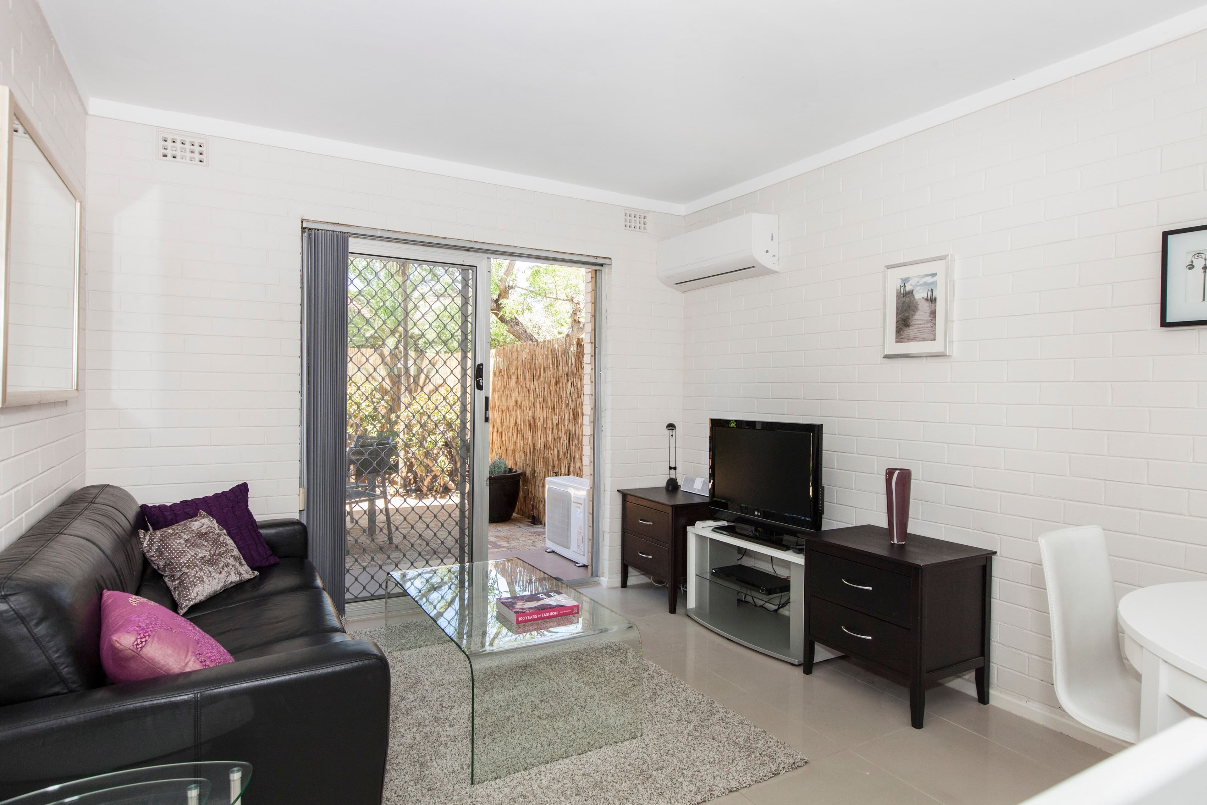 1/11-19 Stirling Road, Claremont WA 6010, Claremont - Thumbnail 4