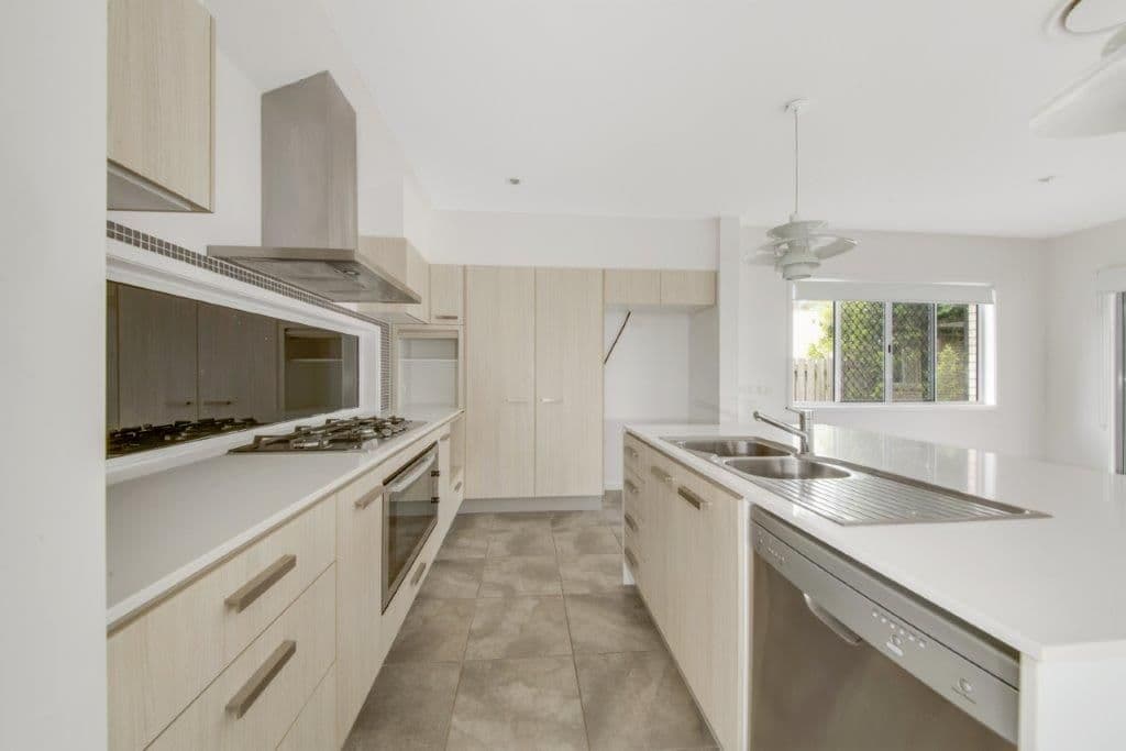 3 Isla Court, New Auckland QLD 4680, New Auckland - Thumbnail 4