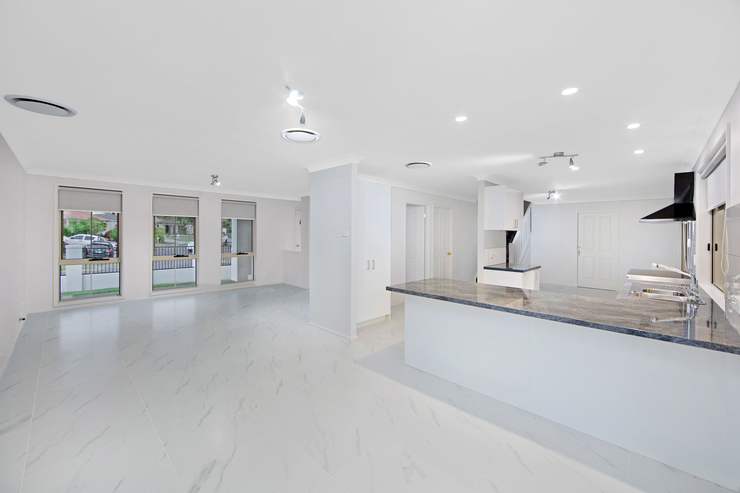 9 Marsden Road, Blue Haven - Thumbnail 2