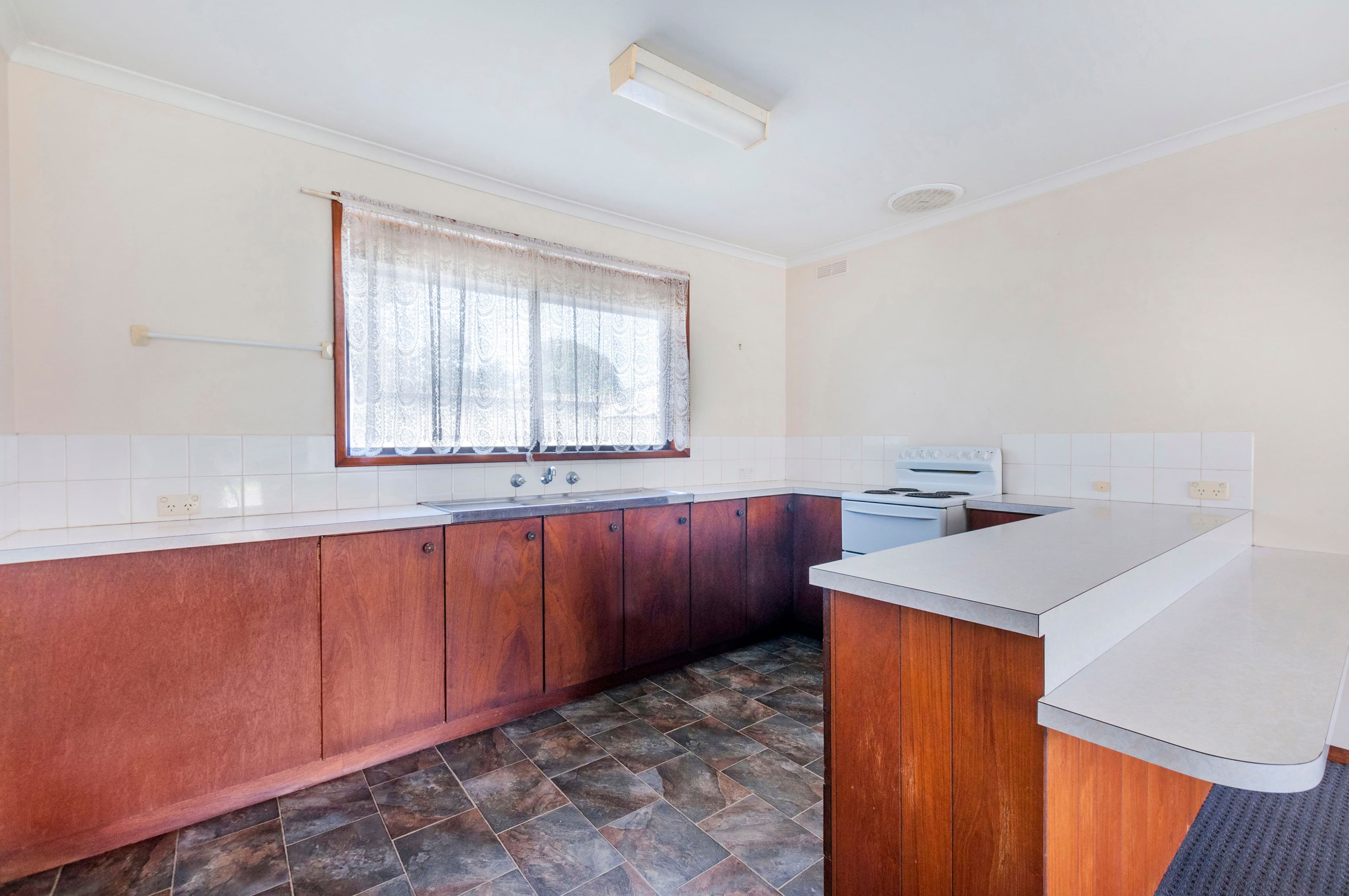 52 Koroit Street, Warrnambool VIC 3280, Warrnambool - Thumbnail 4