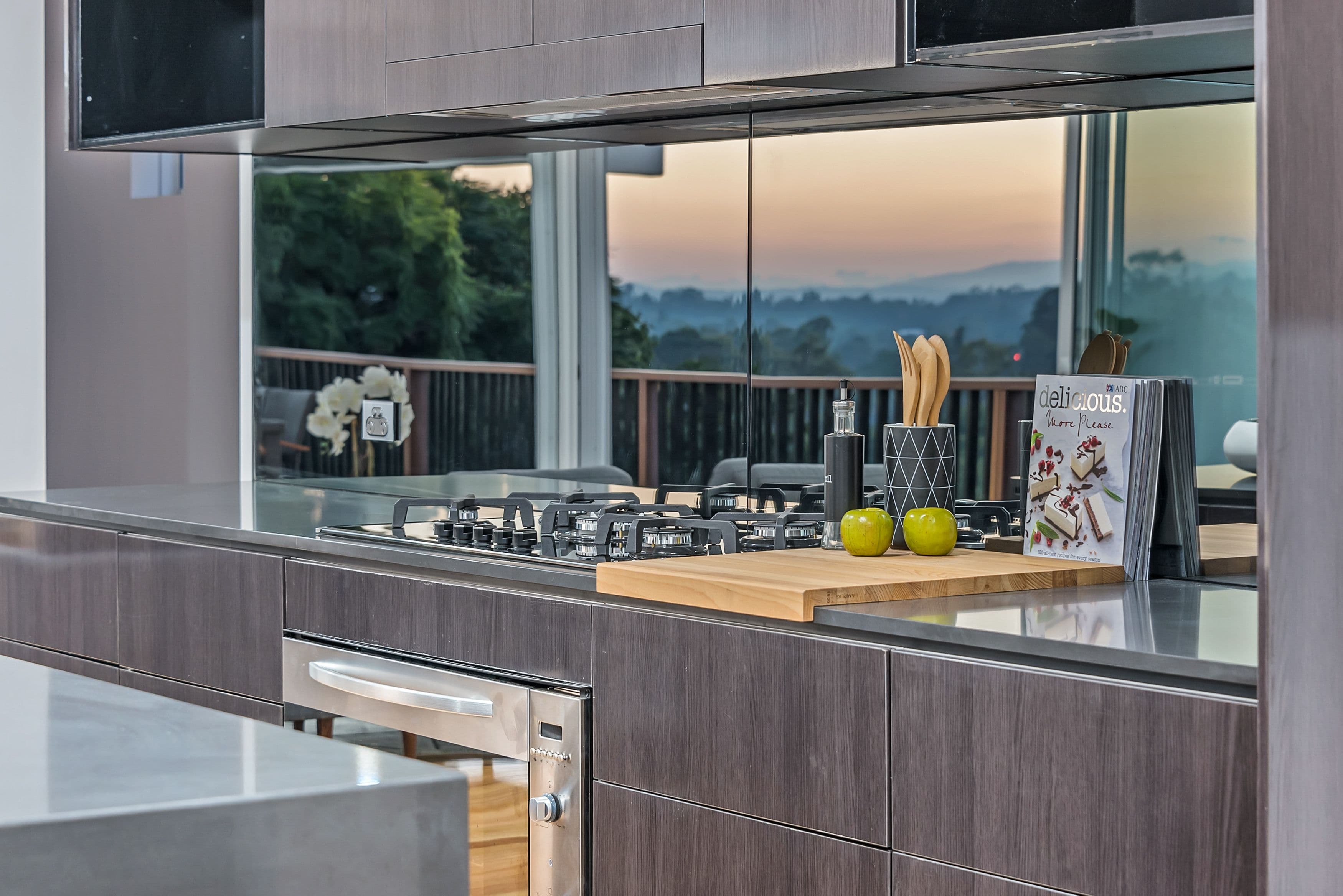 16 Oxley Terrace, Corinda QLD 4075, Corinda - Thumbnail 4