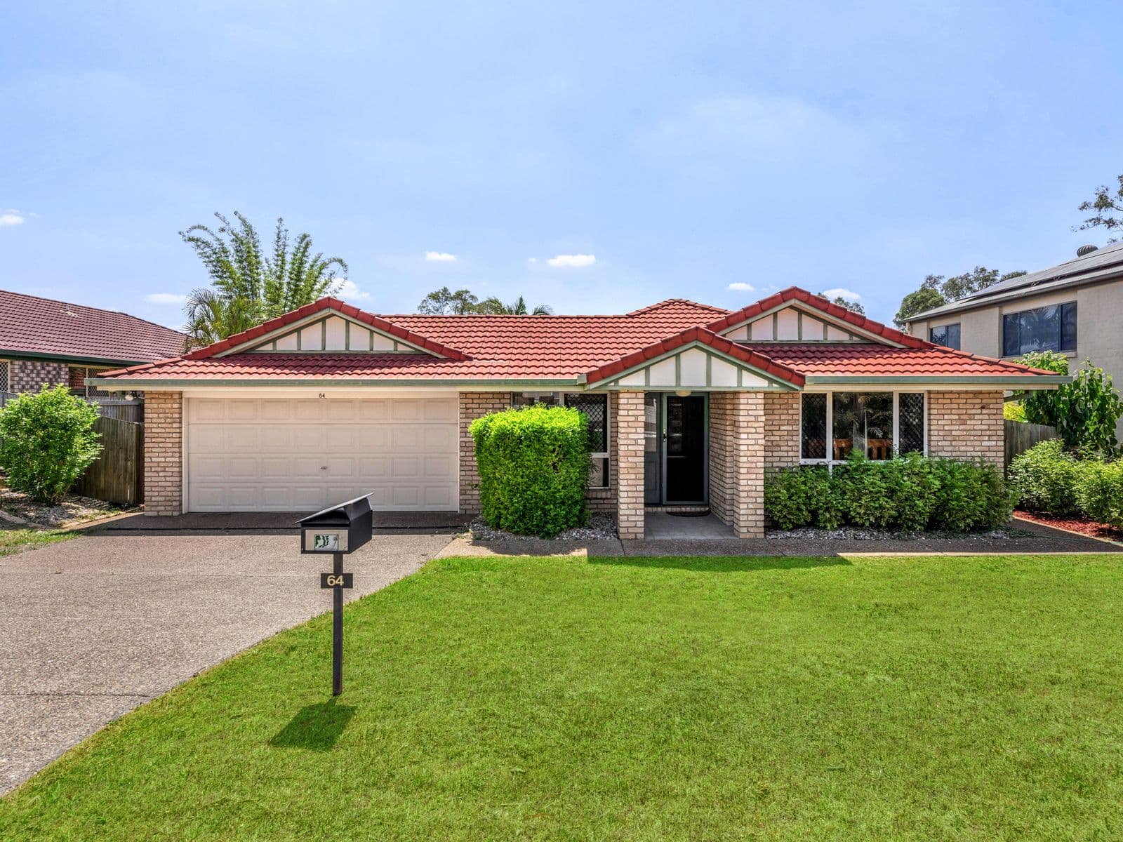 64 Oakmont Avenue, Oxley QLD 4075, Oxley - Thumbnail 2