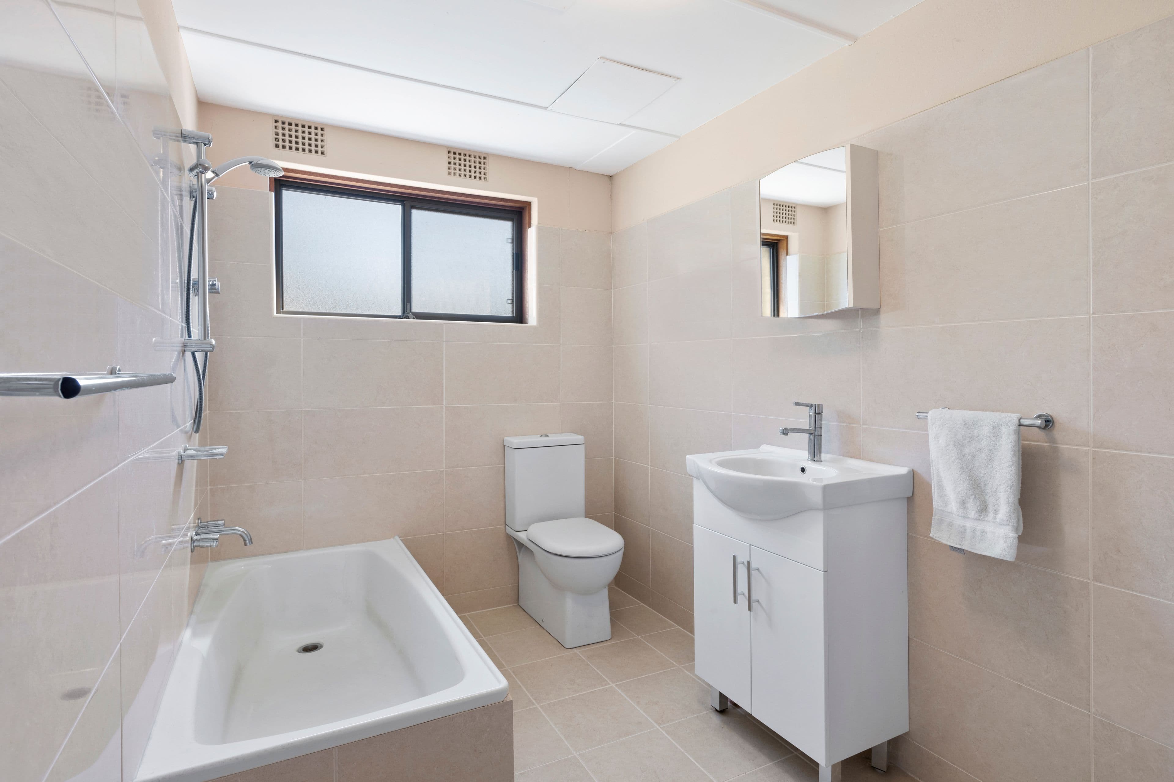 27 Tarra Crescent, Dee Why NSW 2099, Dee Why - Thumbnail 7