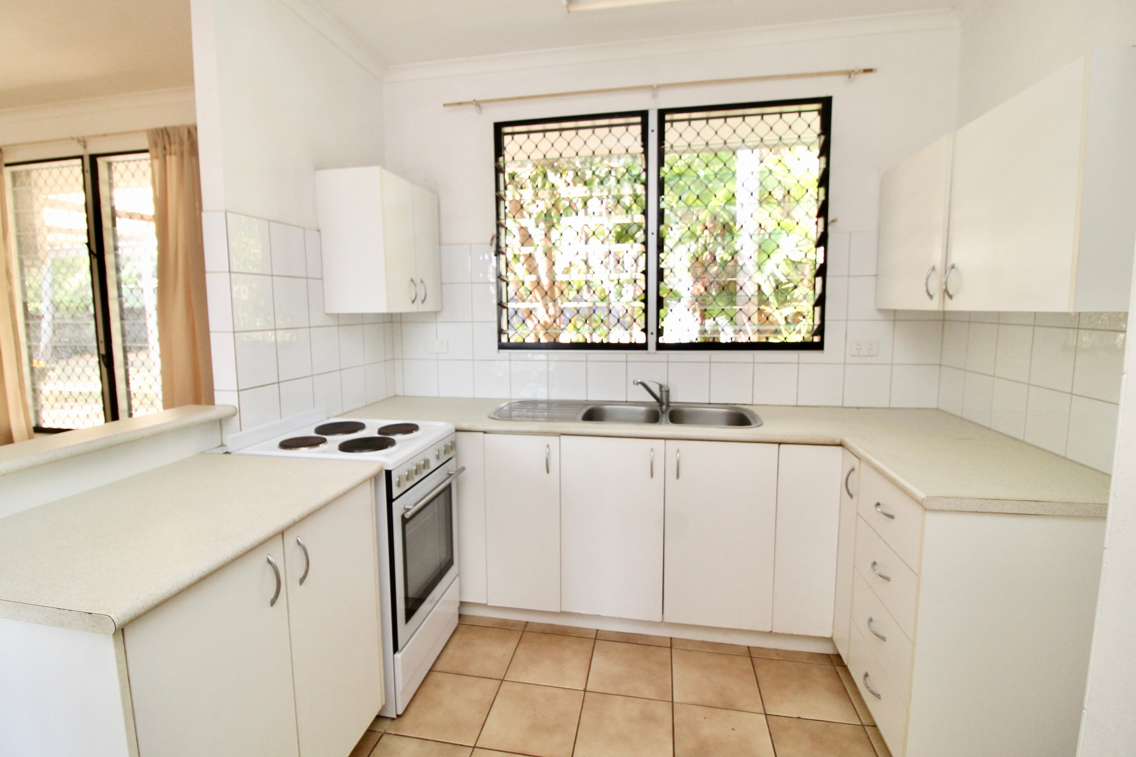 18 Coronet Crescent, Anula NT 0812, Anula - Thumbnail 2