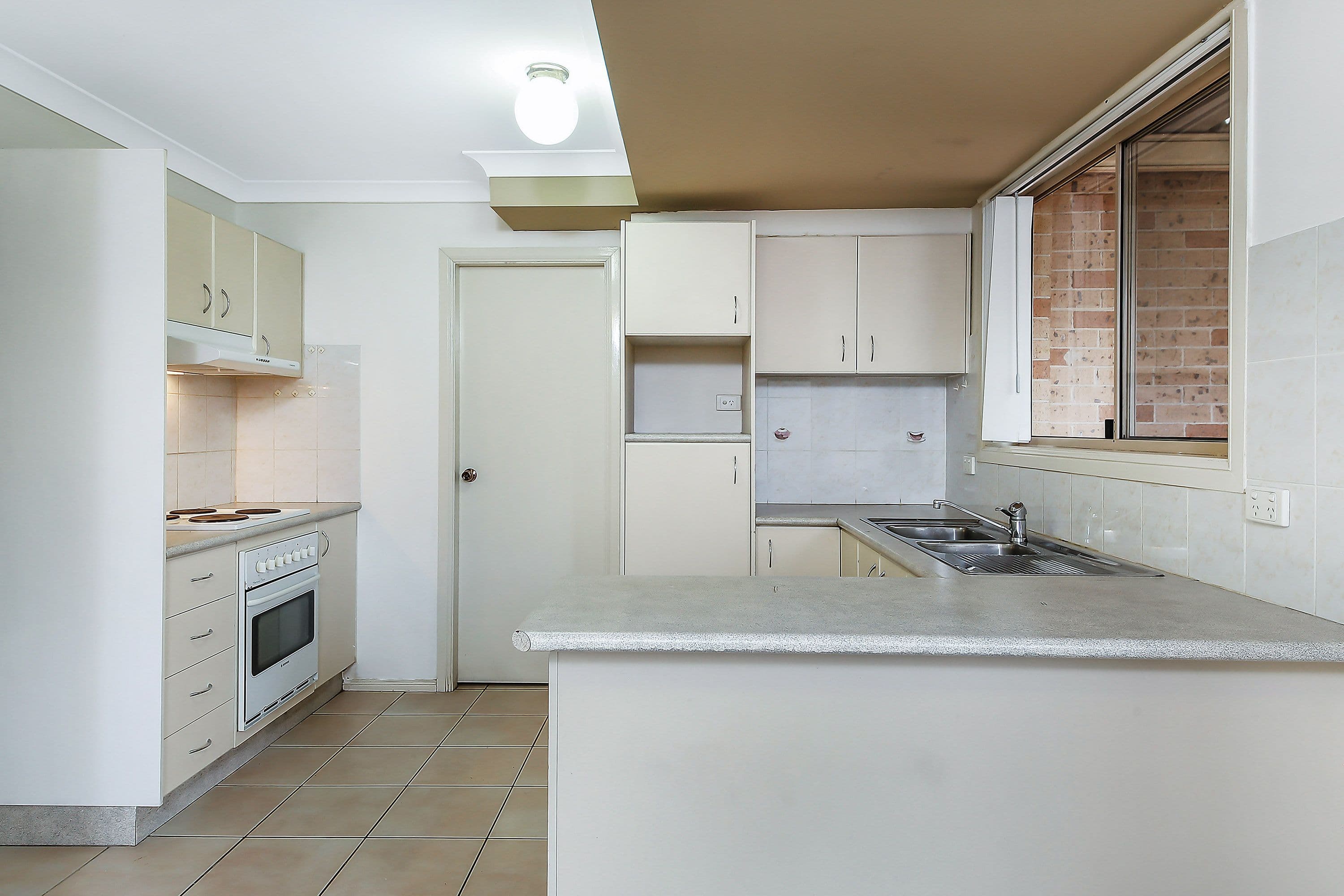 2 Calabro Avenue, Liverpool NSW 2170, Liverpool - Thumbnail 4