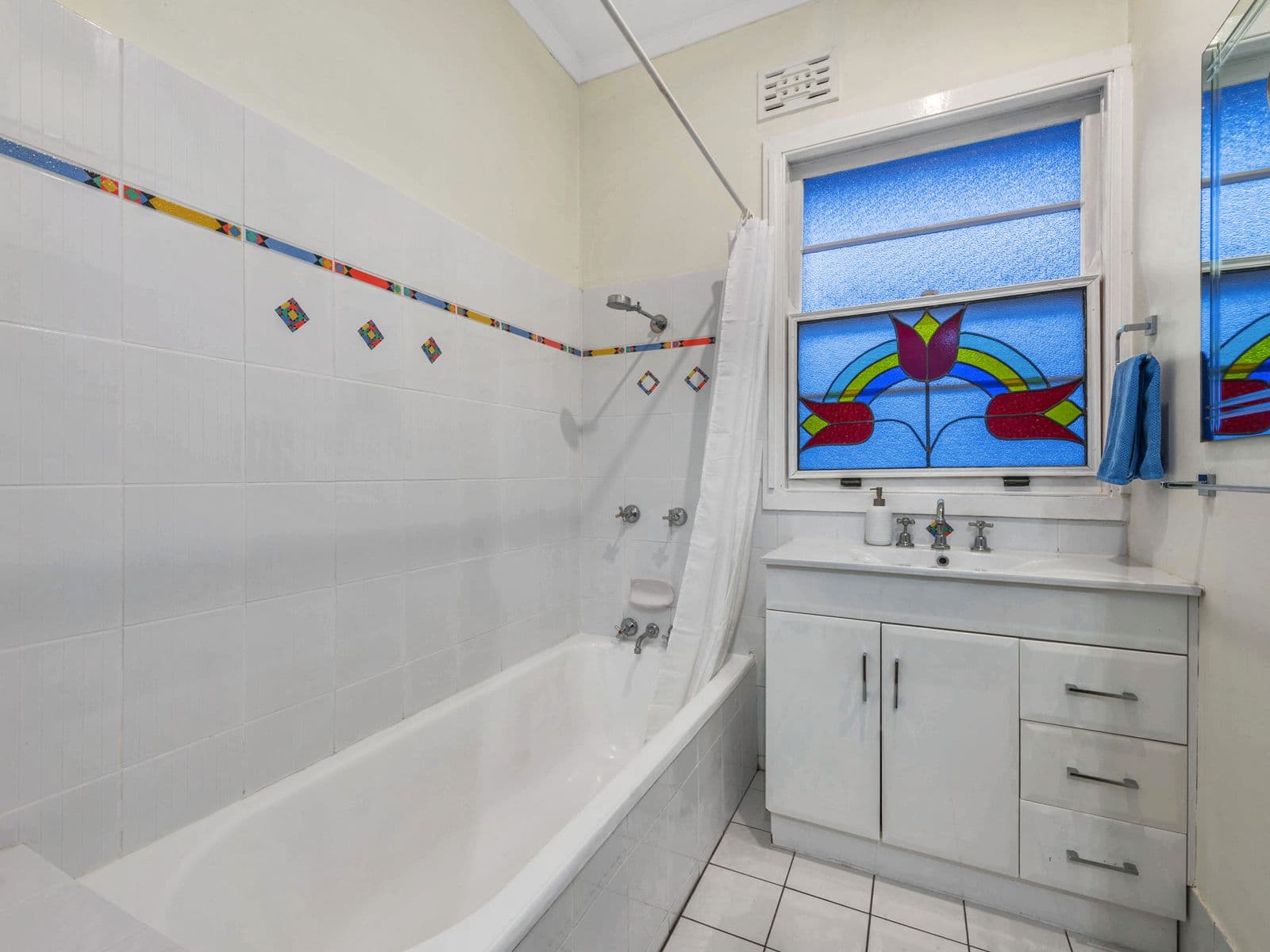 2 Kanumbra Street, Coorparoo QLD 4151, Coorparoo - Thumbnail 8
