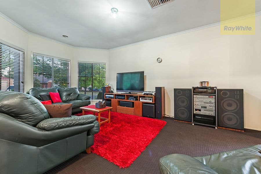 13 Creighton Way, Craigieburn VIC 3064, Craigieburn - Thumbnail 3