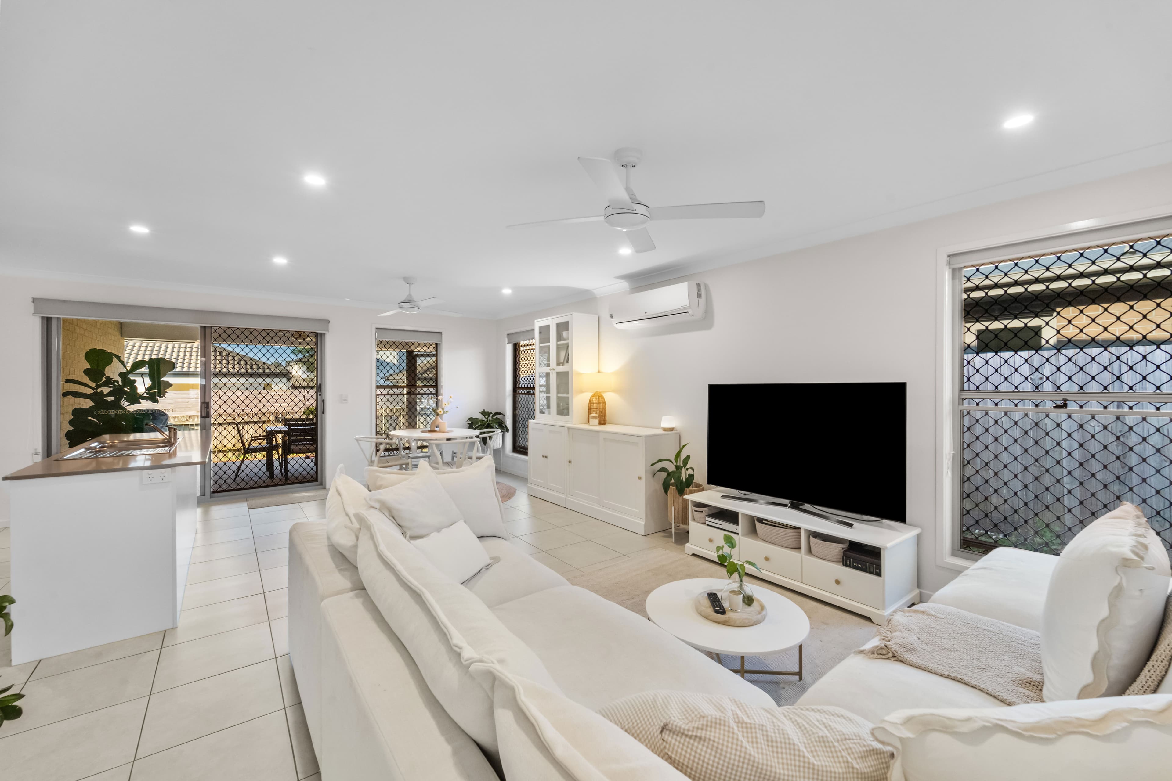 28 Sedgemoor Street, Carseldine QLD 4034, Carseldine - Thumbnail 2