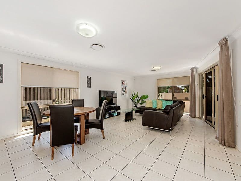 4 Thames Place, Oxenford QLD 4210, Oxenford - Thumbnail 7