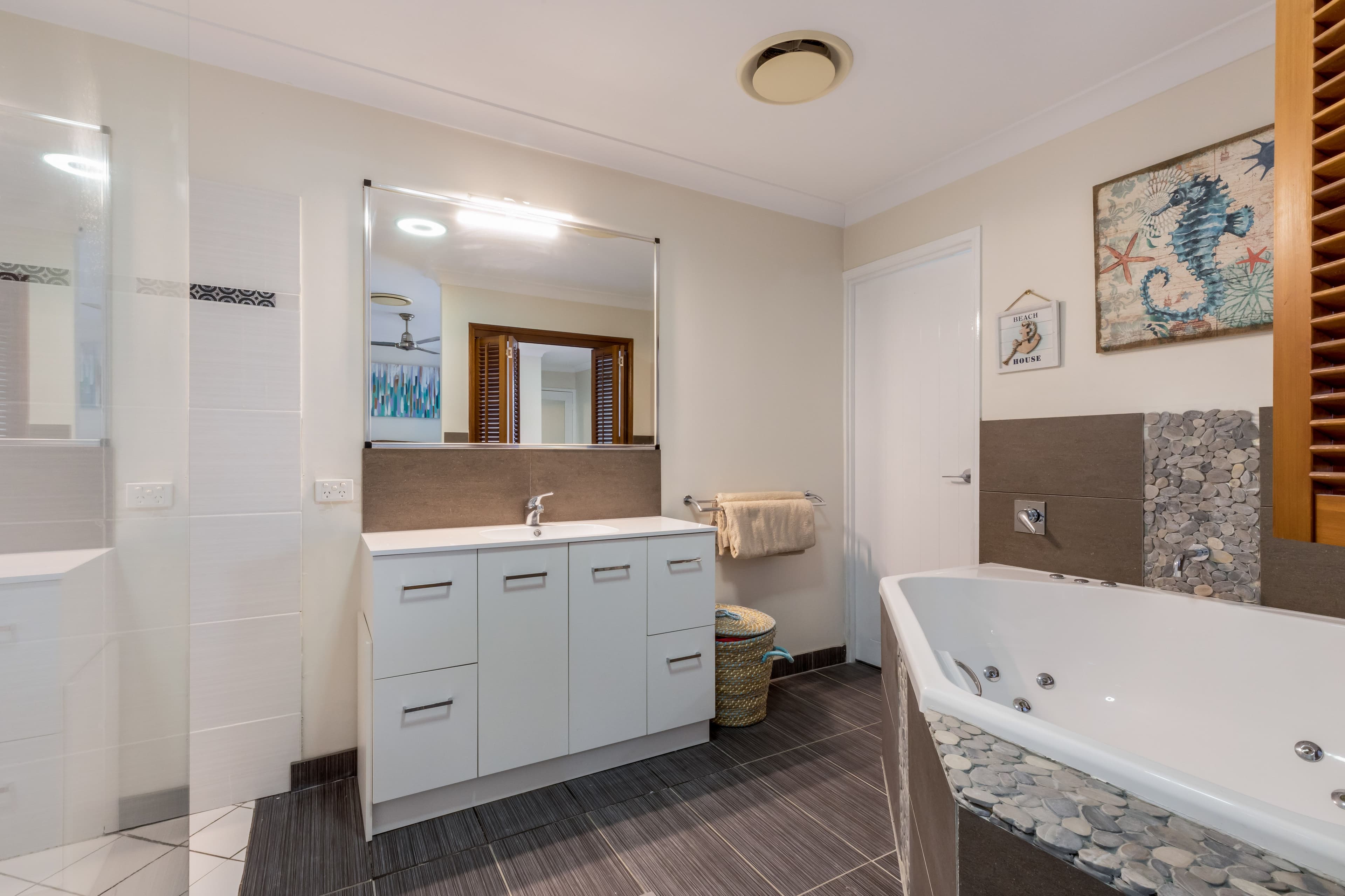 45 Sharp Street, Rural View QLD 4740, Rural View - Thumbnail 7