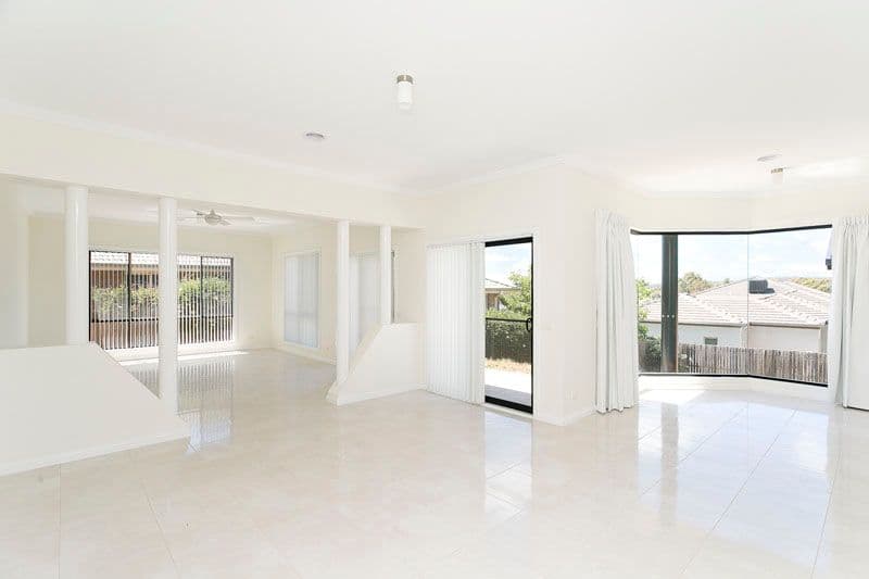 13 Fryans Place, Amaroo ACT 2914, Amaroo - Thumbnail 3