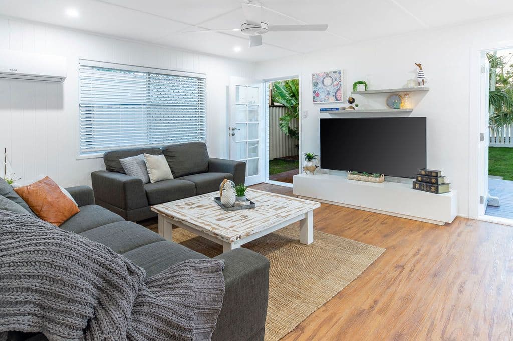 20 Medika Street, Runaway Bay QLD 4216, Runaway Bay - Thumbnail 7