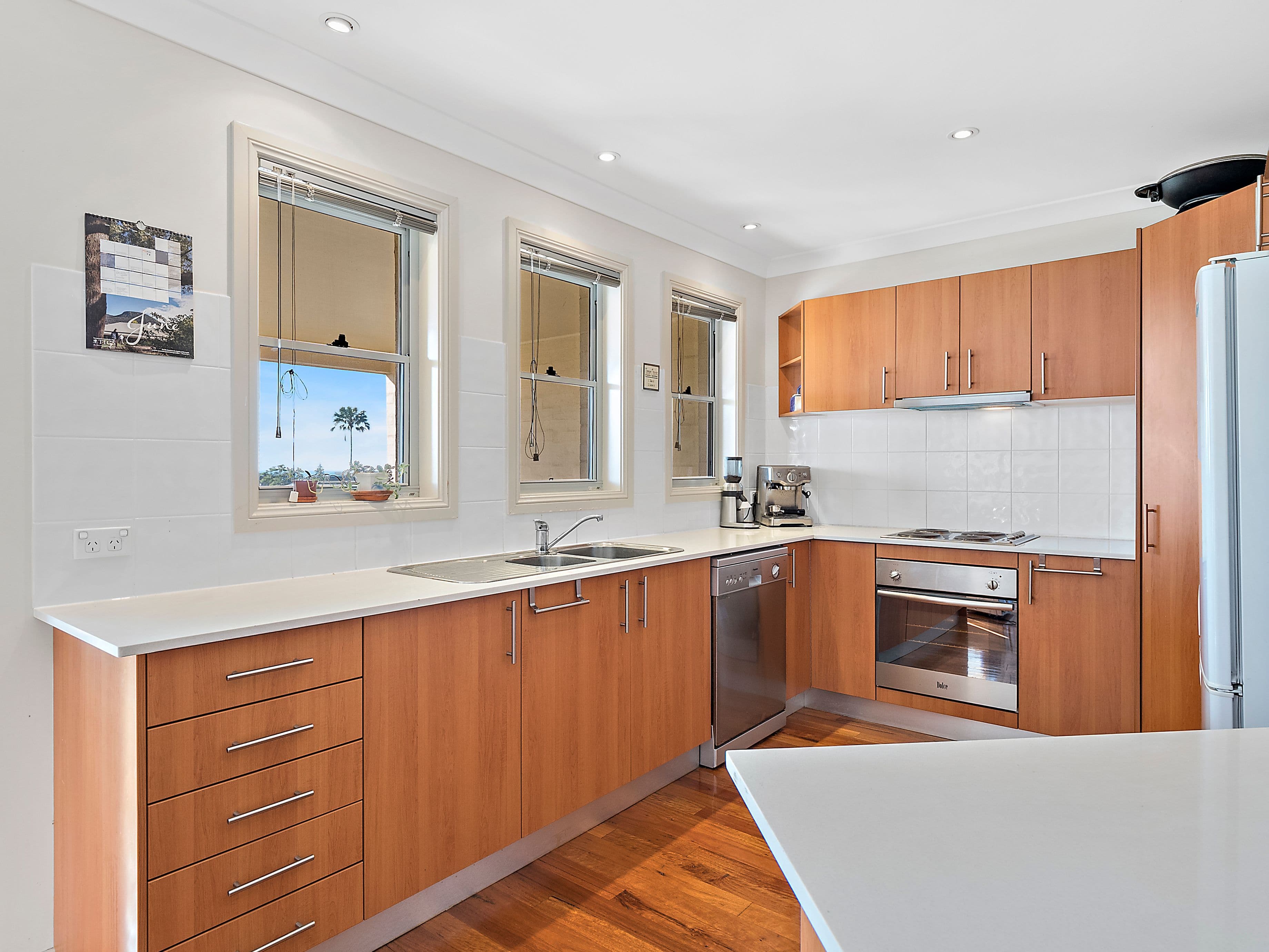 8 Price Avenue, Kiama NSW 2533, Kiama - Thumbnail 2