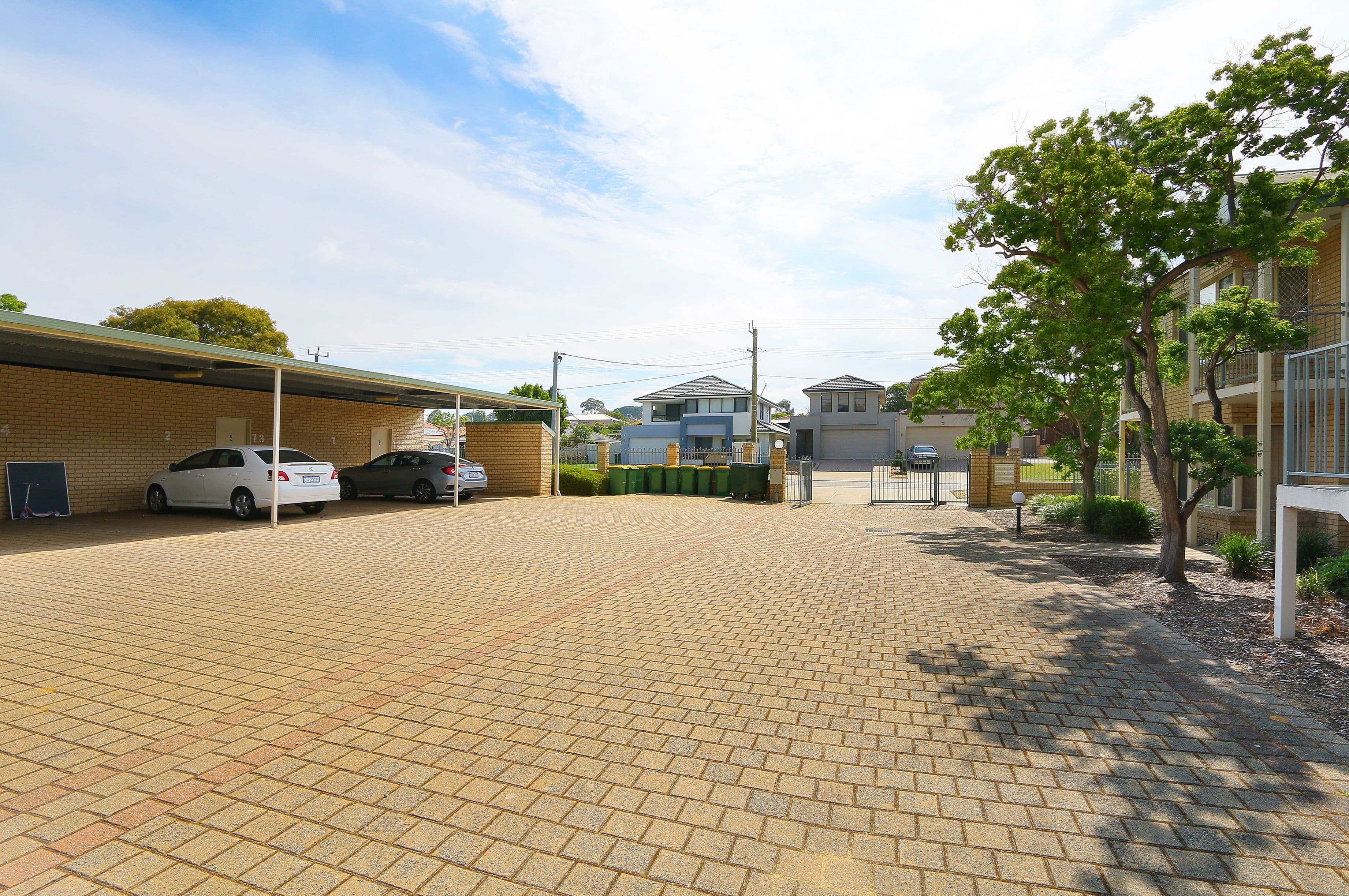 17/ 92-96 Gilbertson Road, KARDINYA WA 6163, Kardinya - Thumbnail 2