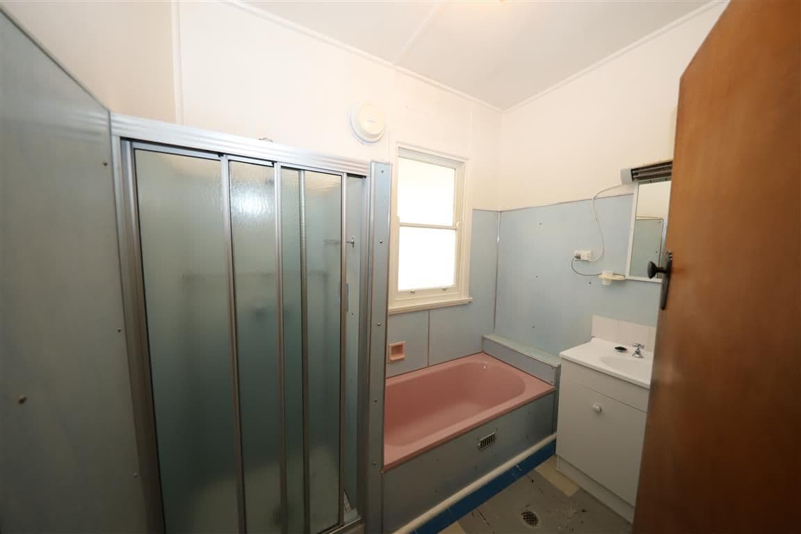 82 Russell Street, Tumut - Thumbnail 7