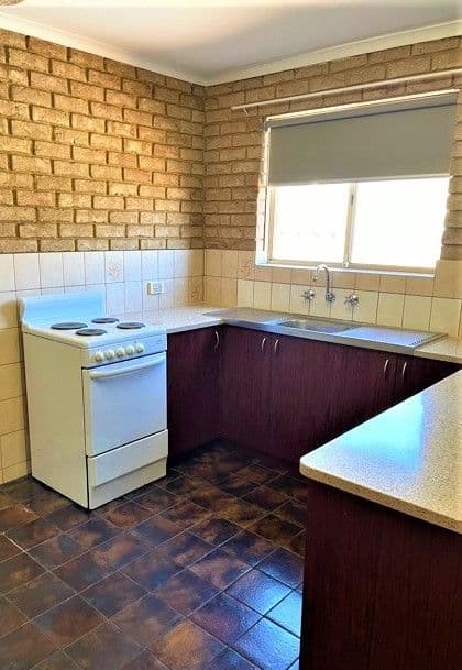 4B Koolinda Street, Geraldton WA 6530, Geraldton - Thumbnail 2