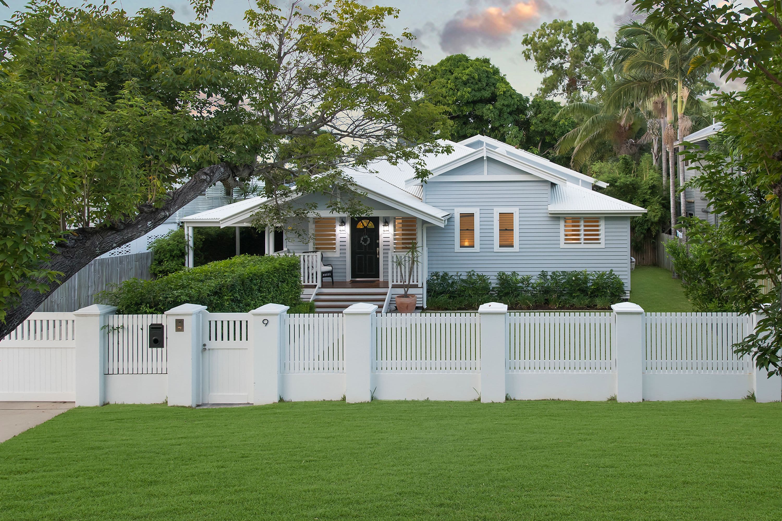 9 Princes Road, Hyde Park QLD 4812, Hyde Park - Image 1