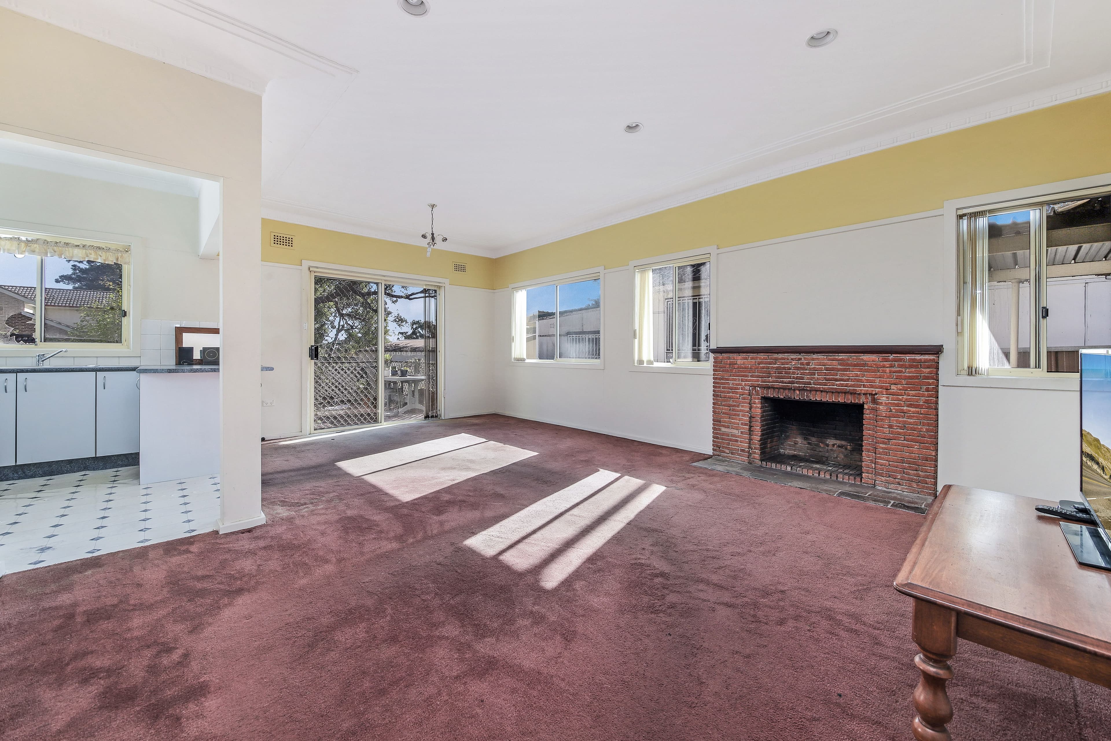 320 Hector Street, Bass Hill NSW 2197, Bass Hill - Thumbnail 2