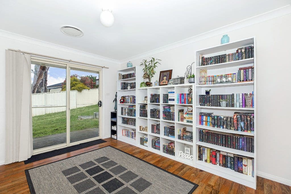 20 The Ridgeway, Bolton Point - Thumbnail 3