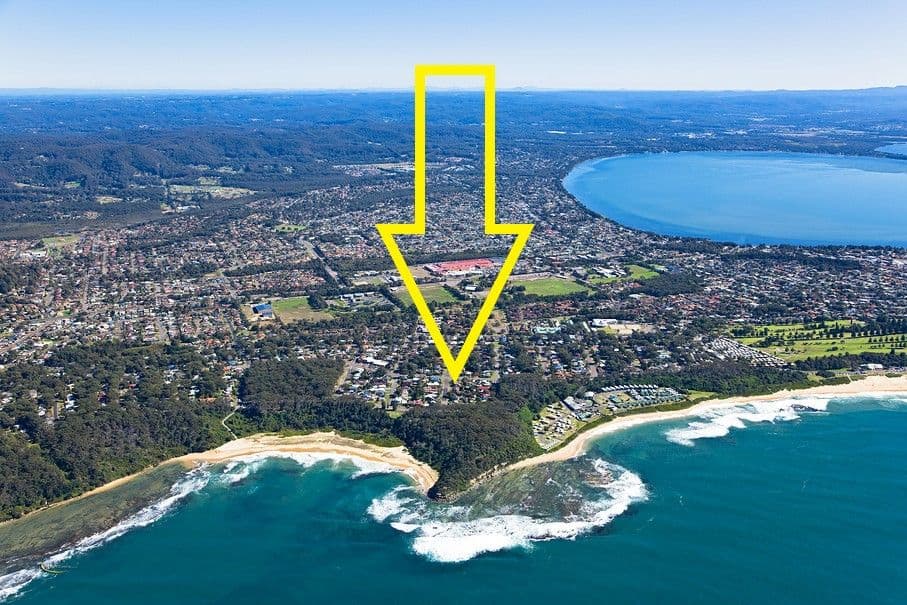 24 Point Street, Bateau Bay - Image 1