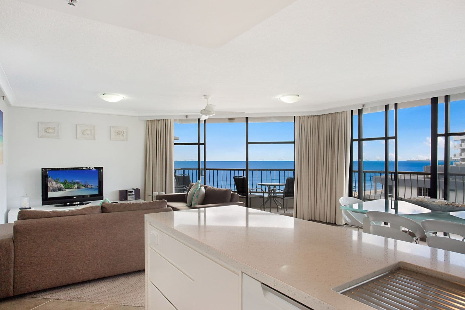 14E 'Beach Haven' 1 Albert Avenue, Broadbeach QLD 4218, Broadbeach - Thumbnail 7