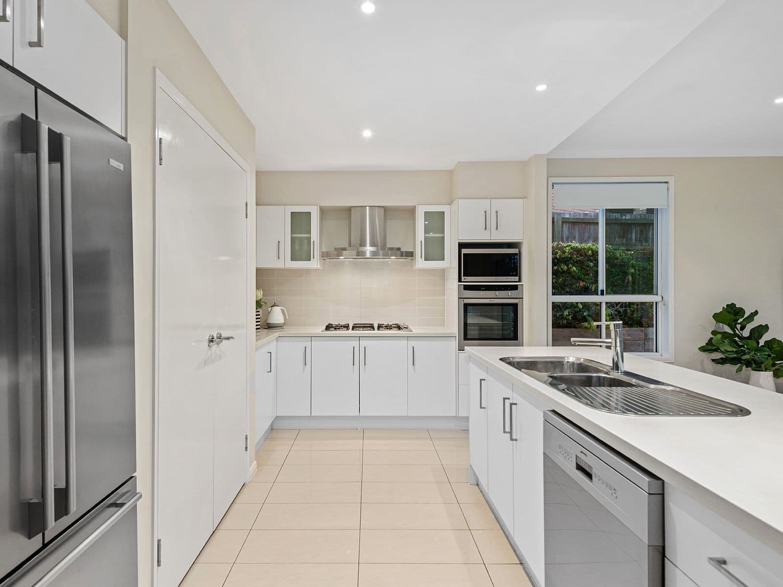 28 Ironbark Circuit, Everton Hills QLD 4053, Everton Hills - Thumbnail 6