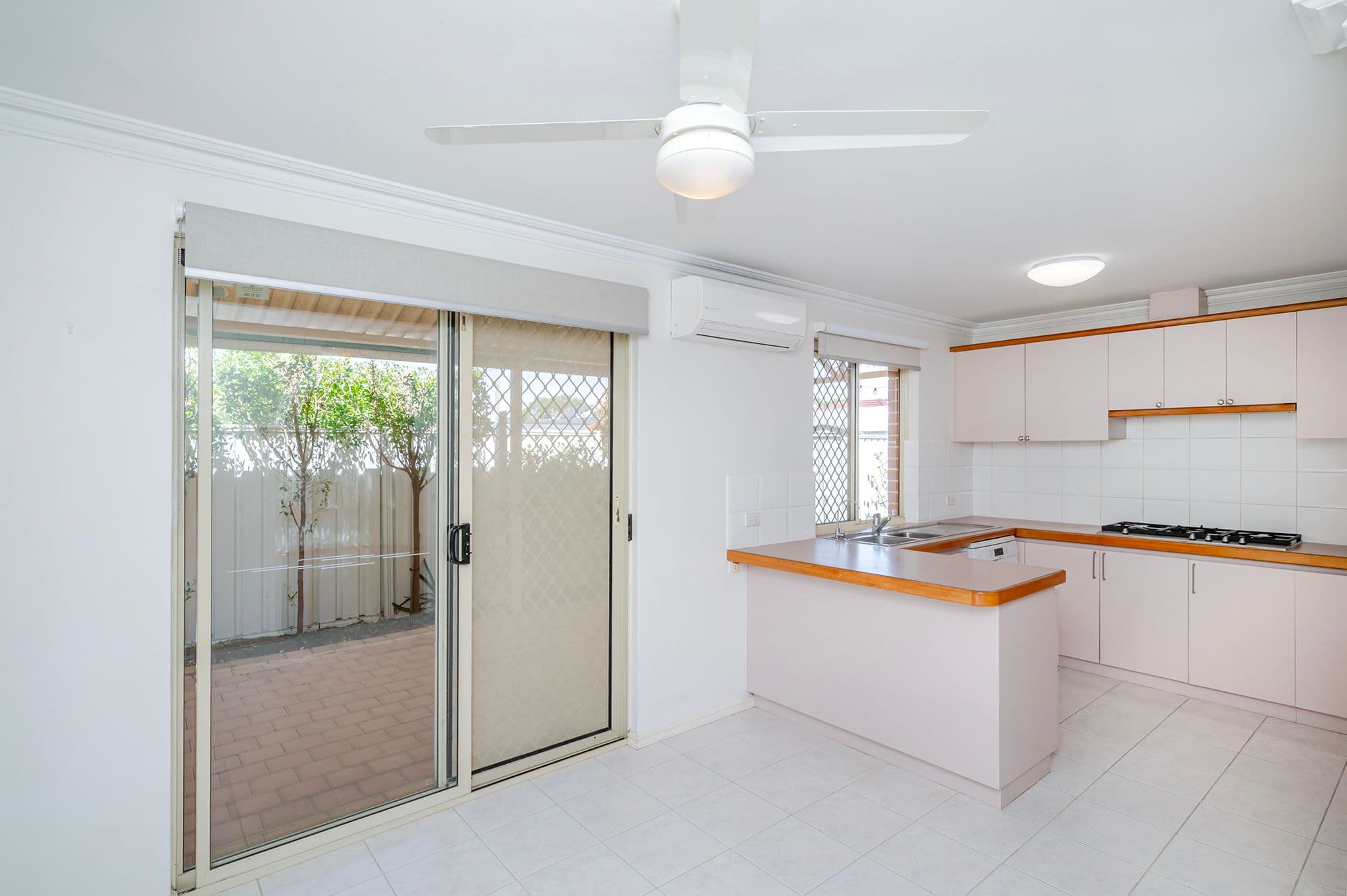 2/122 Edinboro Street, Mount Hawthorn WA 6016, Mount Hawthorn - Thumbnail 8