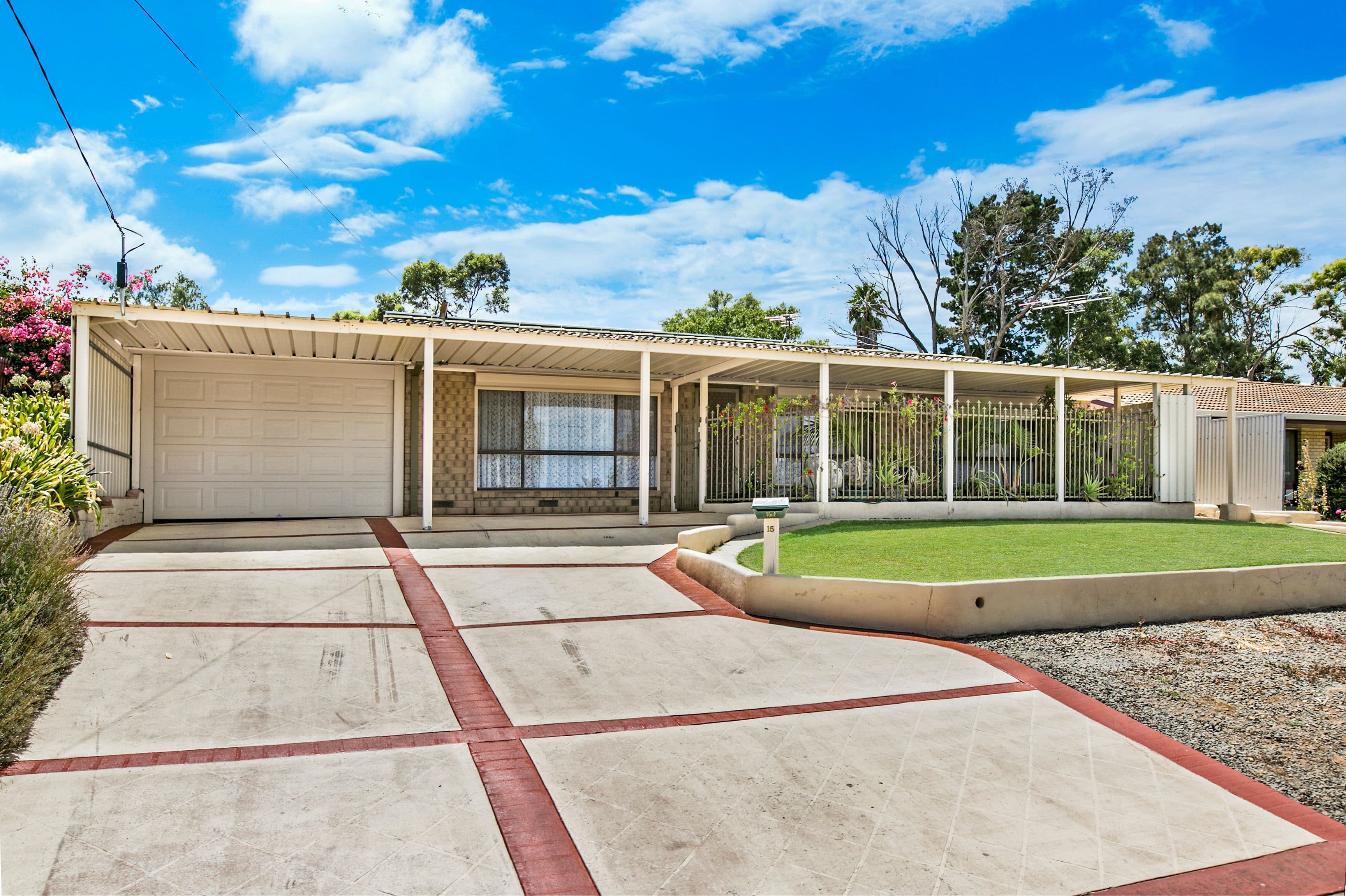15 Lancing Court, Huntfield Heights SA 5163, Huntfield Heights - Image 1