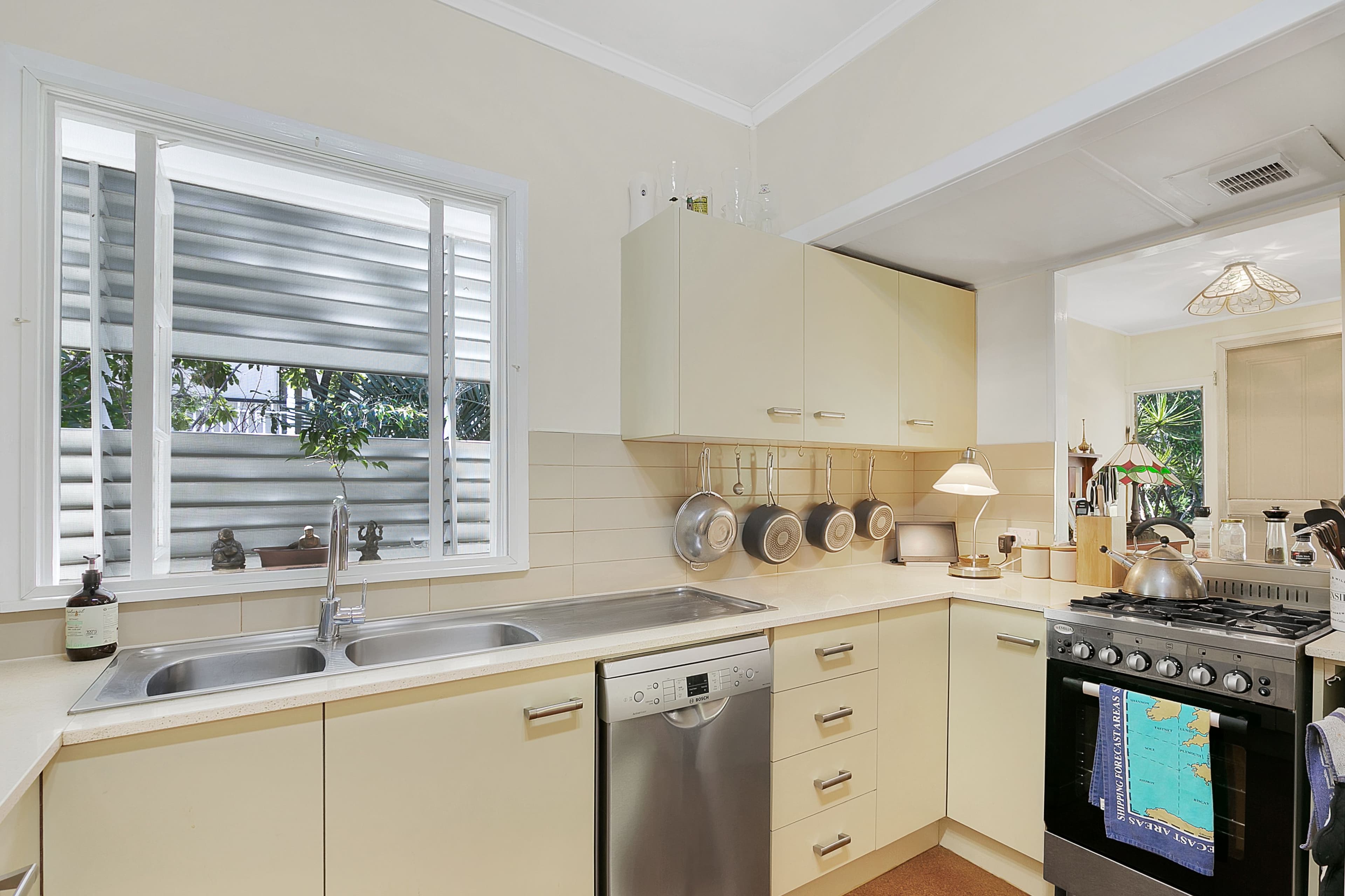 28 LOVE Street, Northgate QLD 4013, Northgate - Thumbnail 5