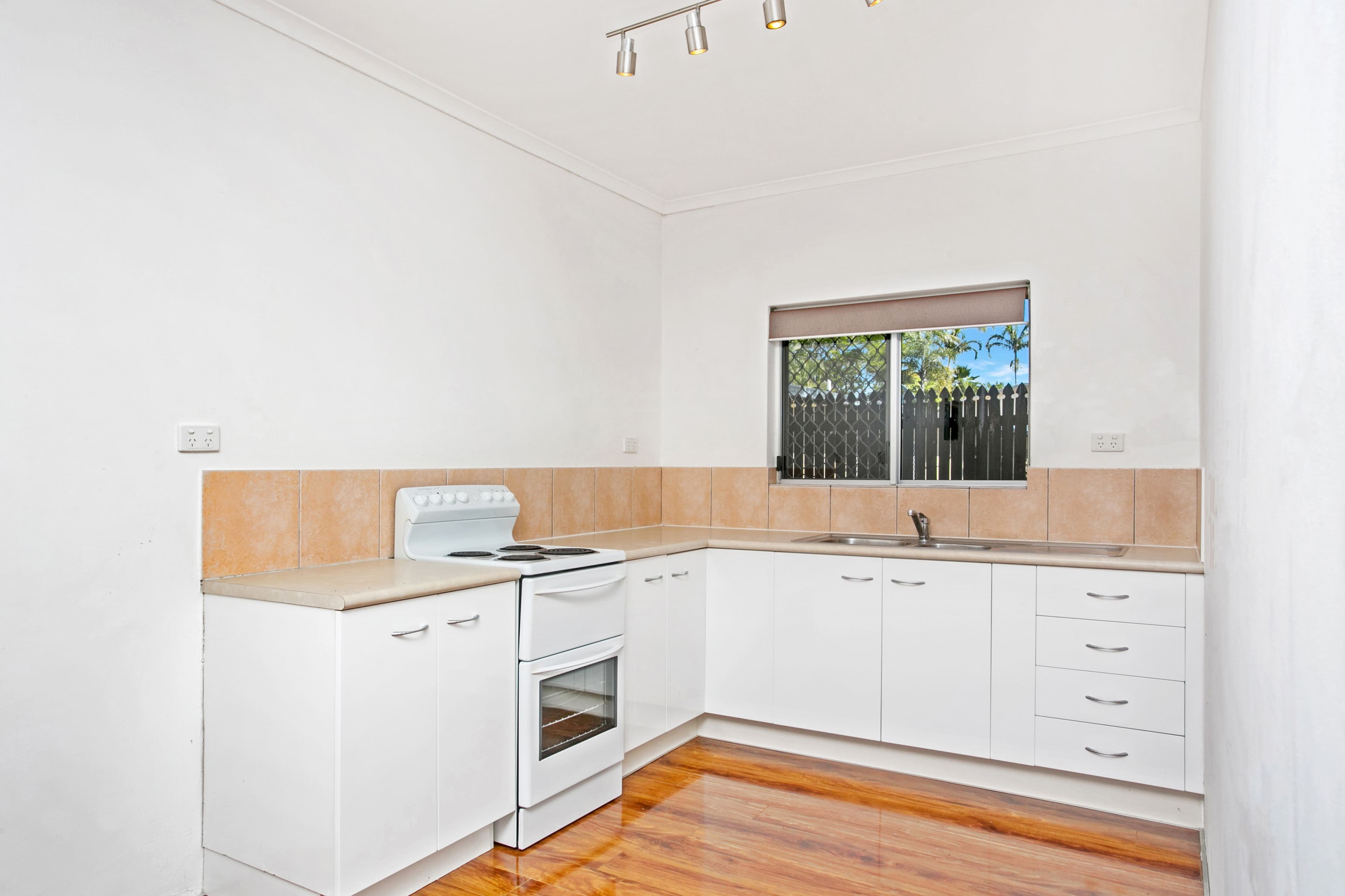 13-15 Harris Street, Parramatta Park QLD 4870, Parramatta Park - Thumbnail 6