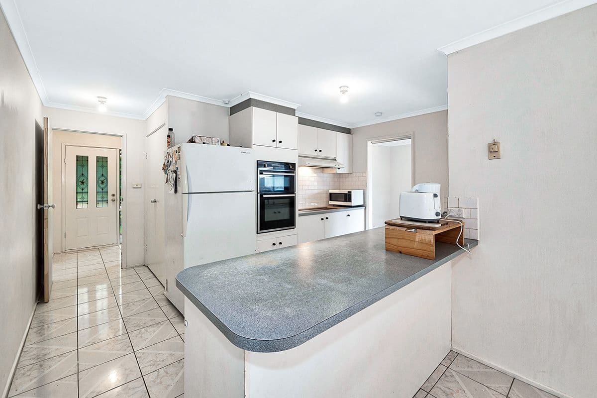 113 Waverley Park Drive, Cranbourne North VIC 3977, Cranbourne North - Thumbnail 8
