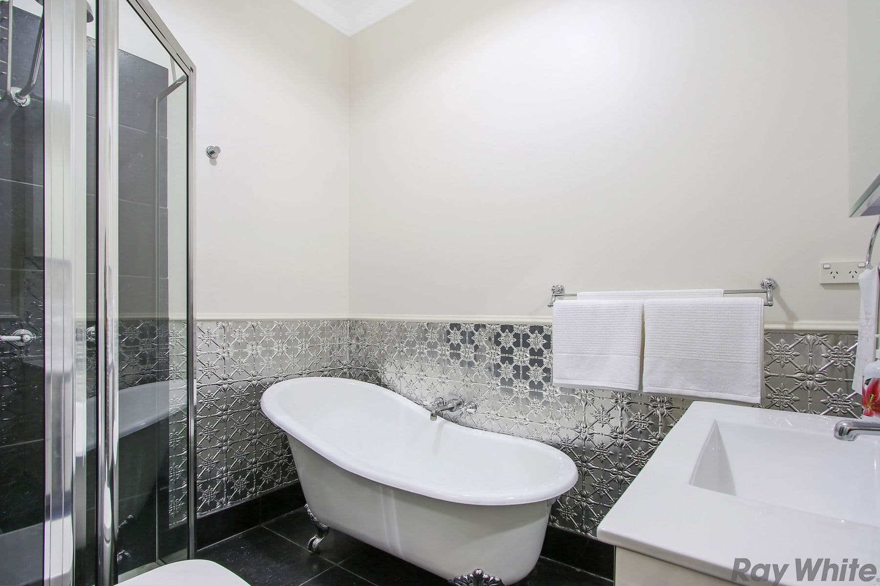 12A Riverview Road, Benalla VIC 3672, Benalla - Thumbnail 4