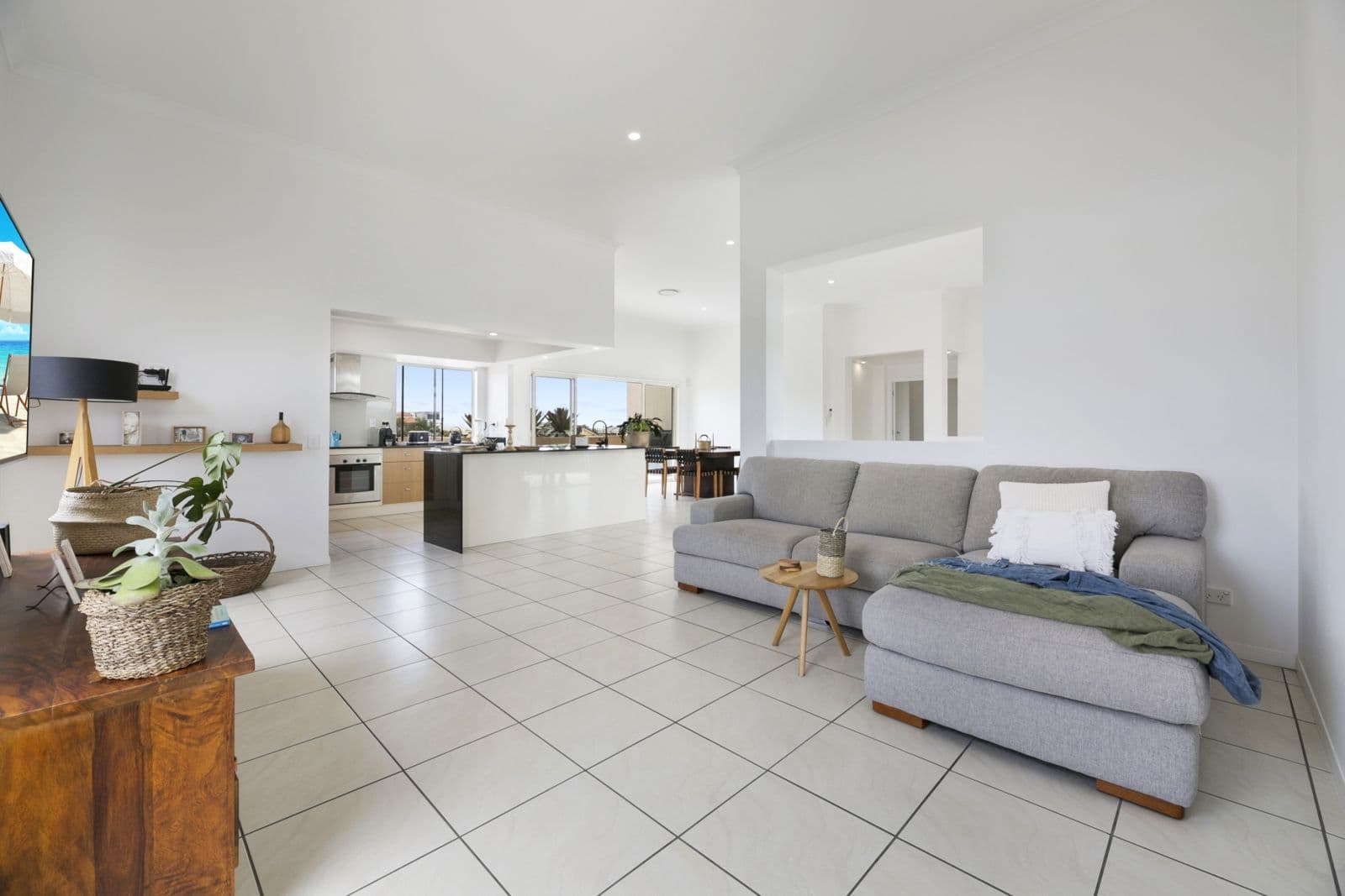 59-61 Petrel Avenue, Mermaid Beach QLD 4218, Mermaid Beach - Thumbnail 5