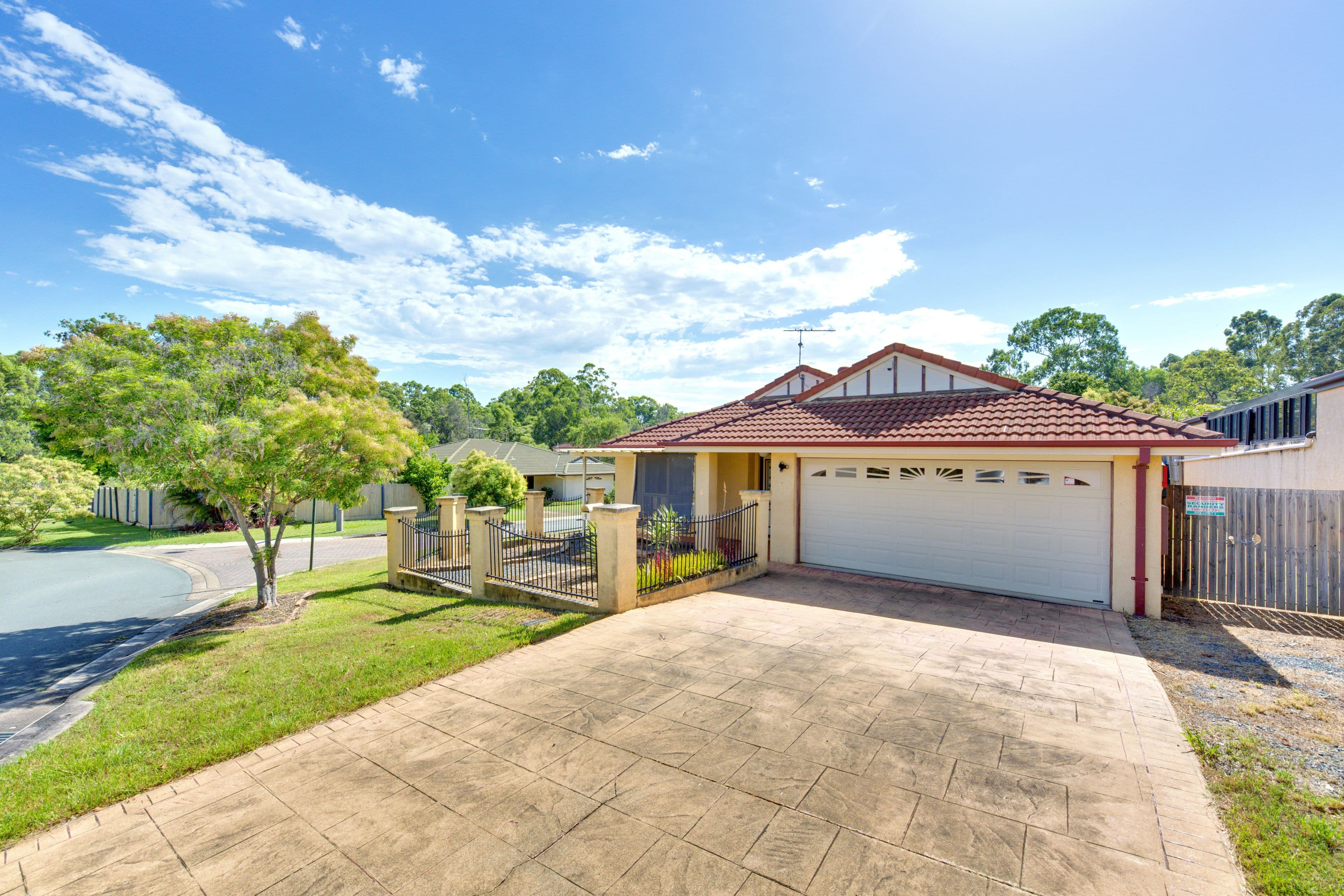 1 Warrego Place, Forest Lake QLD 4078, Forest Lake - Thumbnail 2