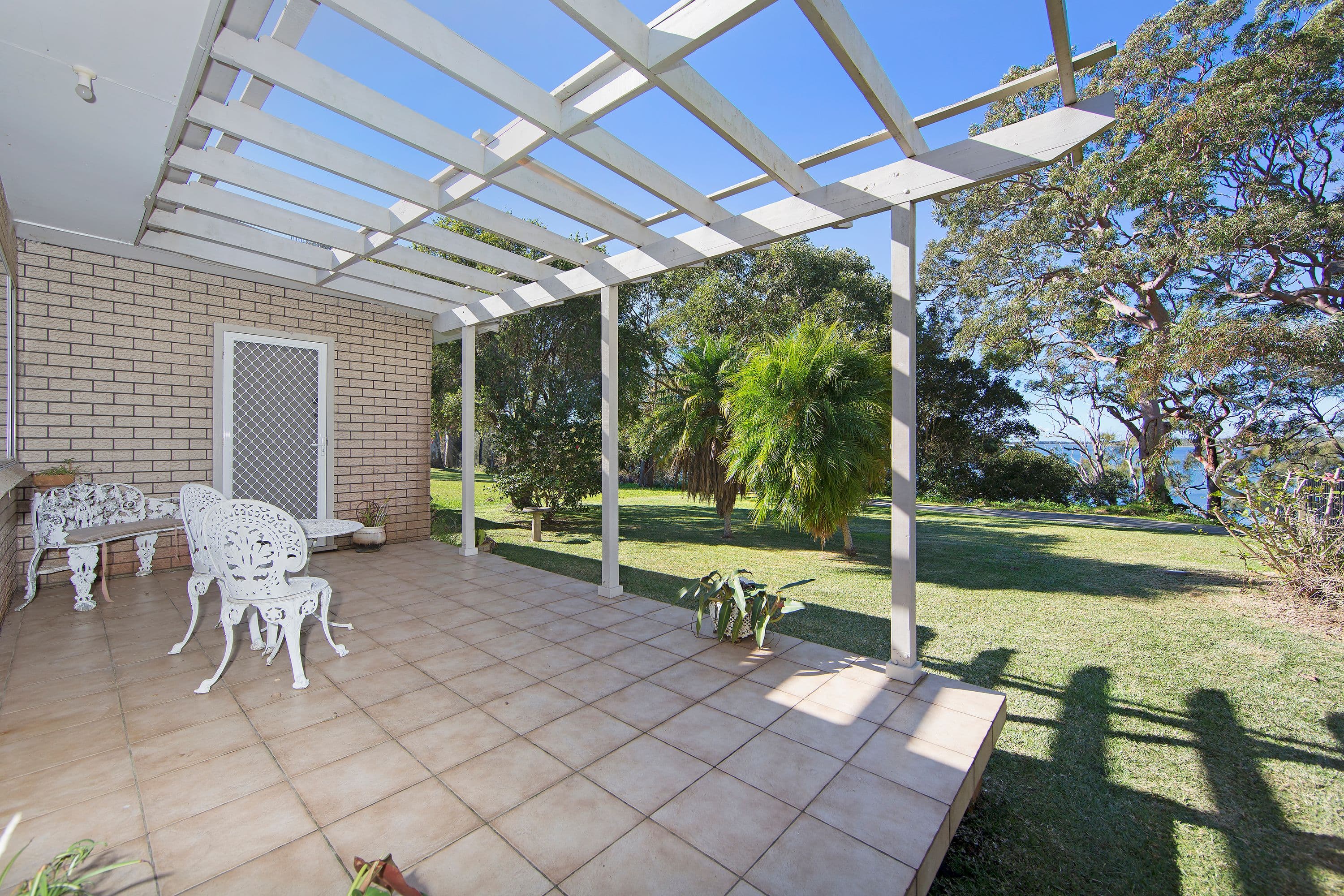 92 Buff Point Avenue, Buff Point - Thumbnail 2