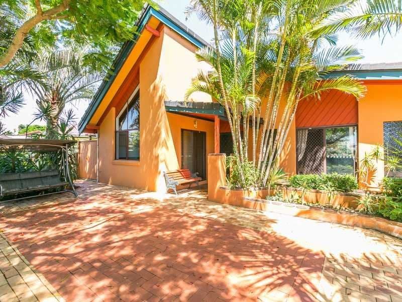 7 Rumrunner Street, Mermaid Waters QLD 4218, Mermaid Waters - Thumbnail 3