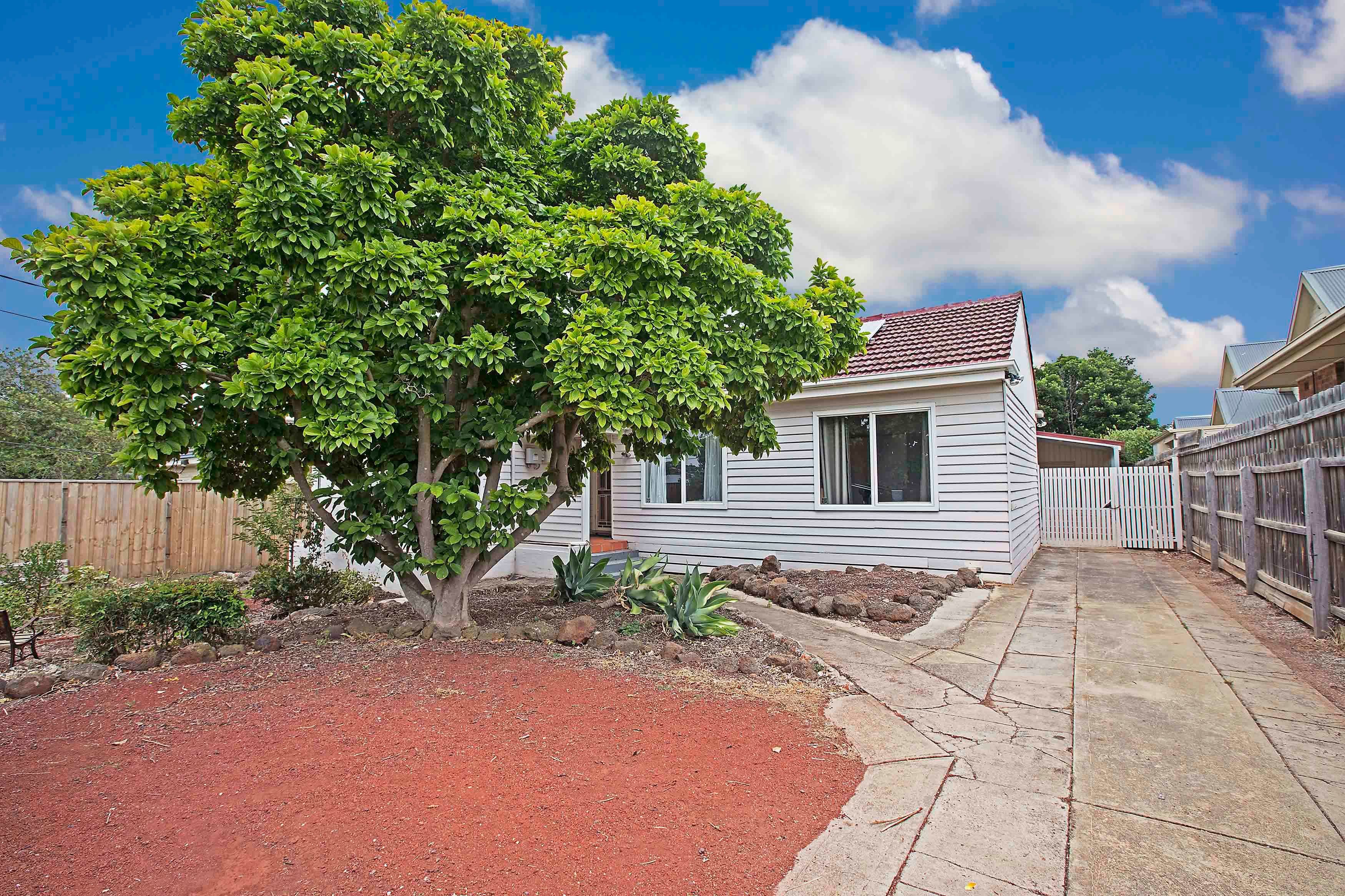 11 Roberts Road, Belmont VIC 3216, Belmont - Image 1