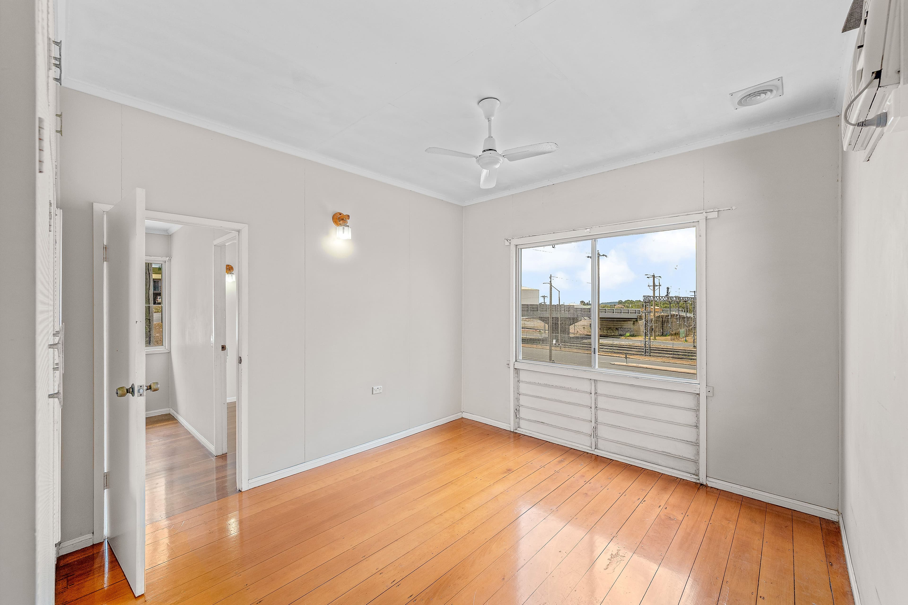 3 Yarroon Street, Gladstone Central QLD 4680, Gladstone Central - Thumbnail 8
