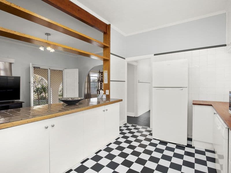 16 Baird Street, Ararat VIC 3377, Ararat - Thumbnail 3