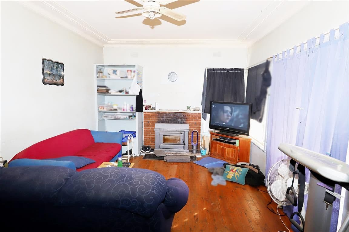 136 Simpson Street, Tumut - Thumbnail 3