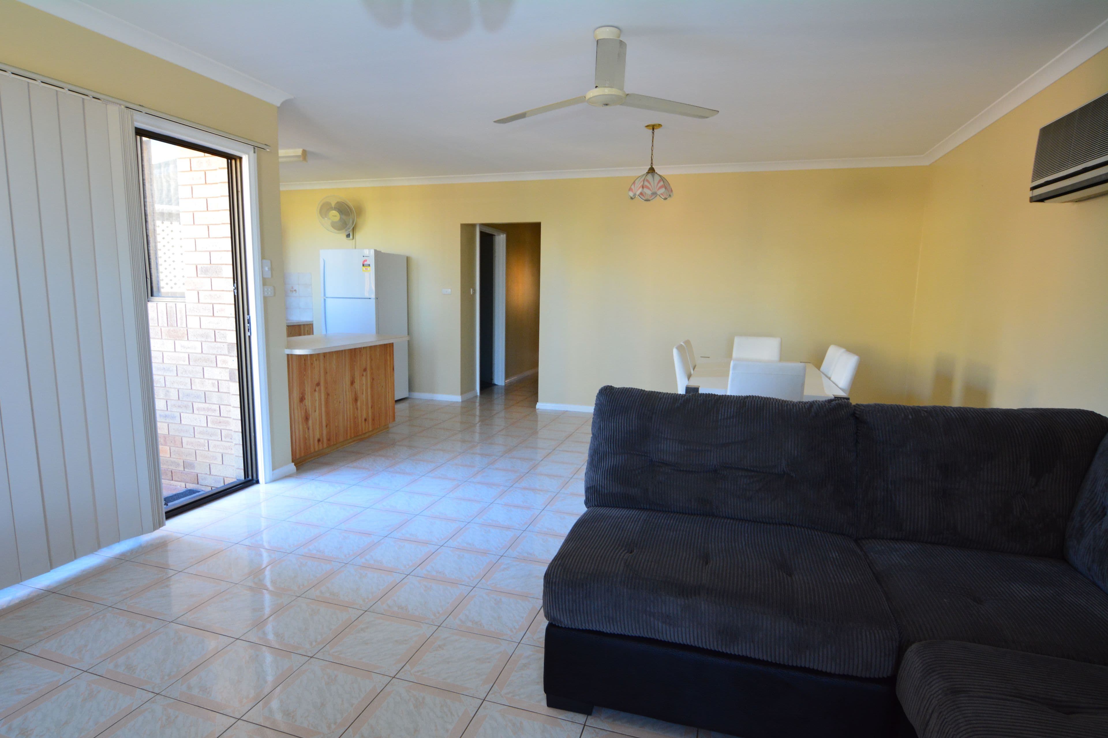 9D Buzolic Court, Carnarvon WA 6701, Carnarvon - Thumbnail 2