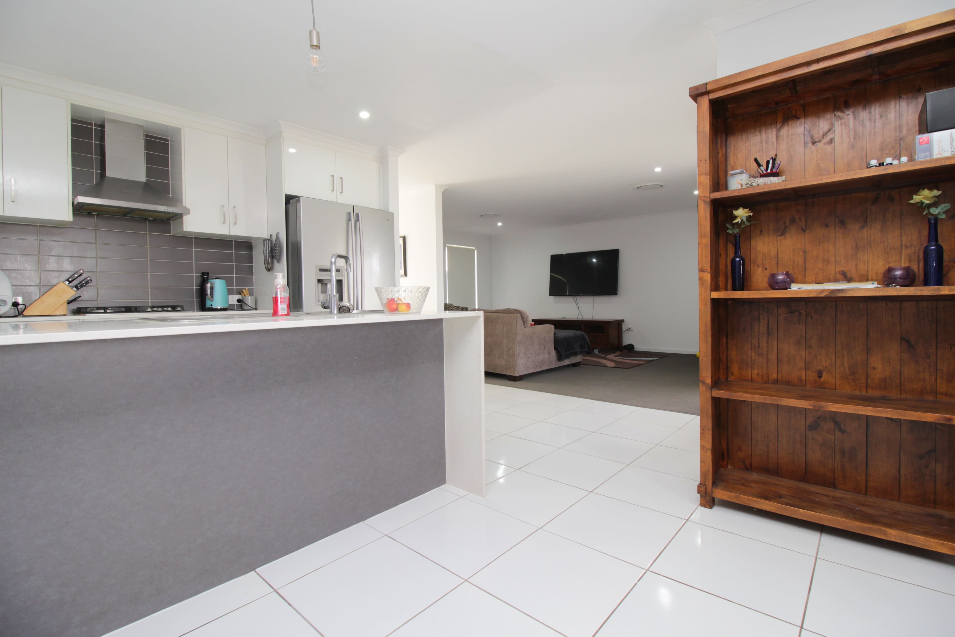 3 Thornton Street, Emerald QLD 4720, Emerald - Thumbnail 8