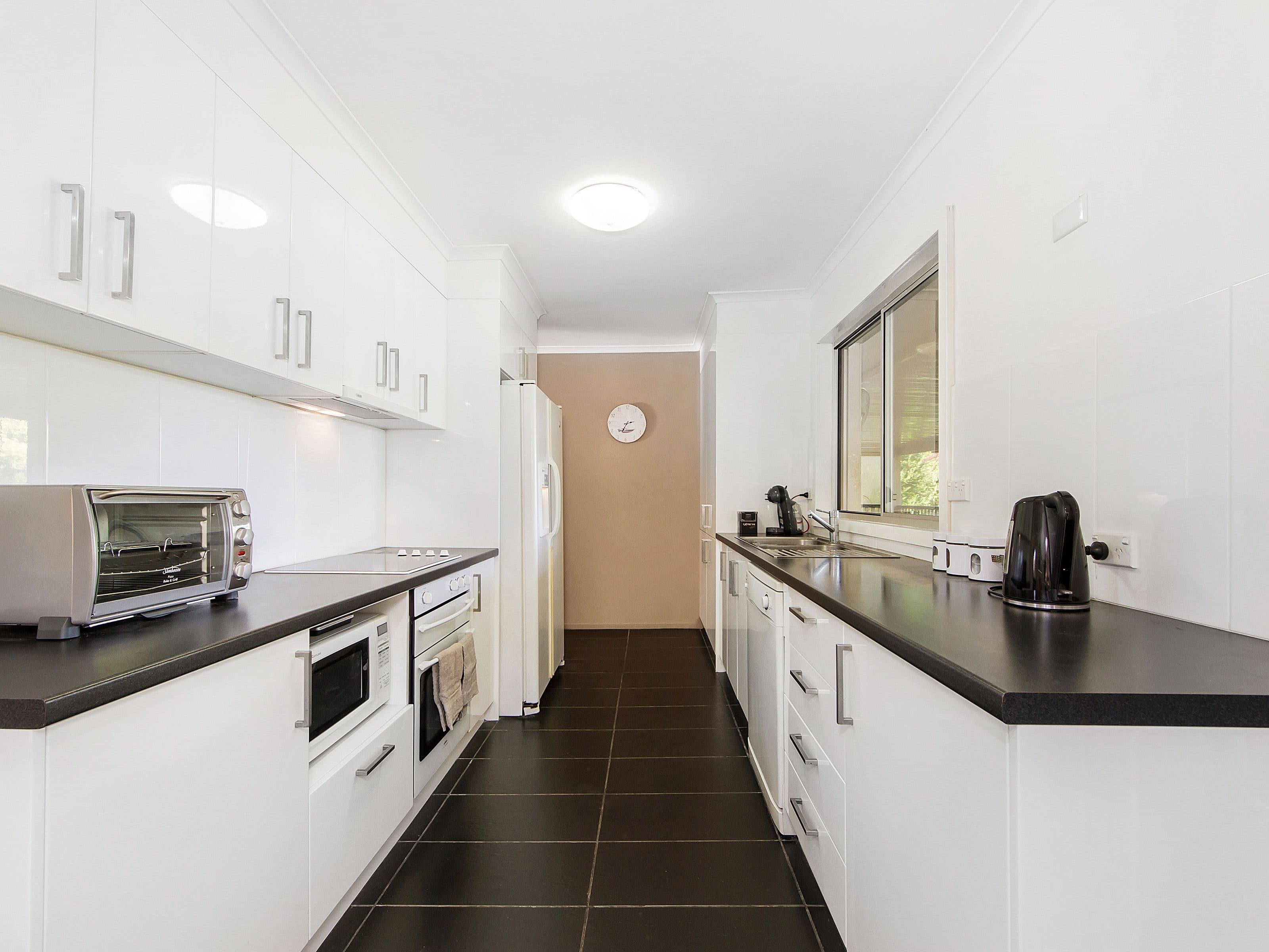 18 Joden Place, Southport QLD 4215, Southport - Thumbnail 8