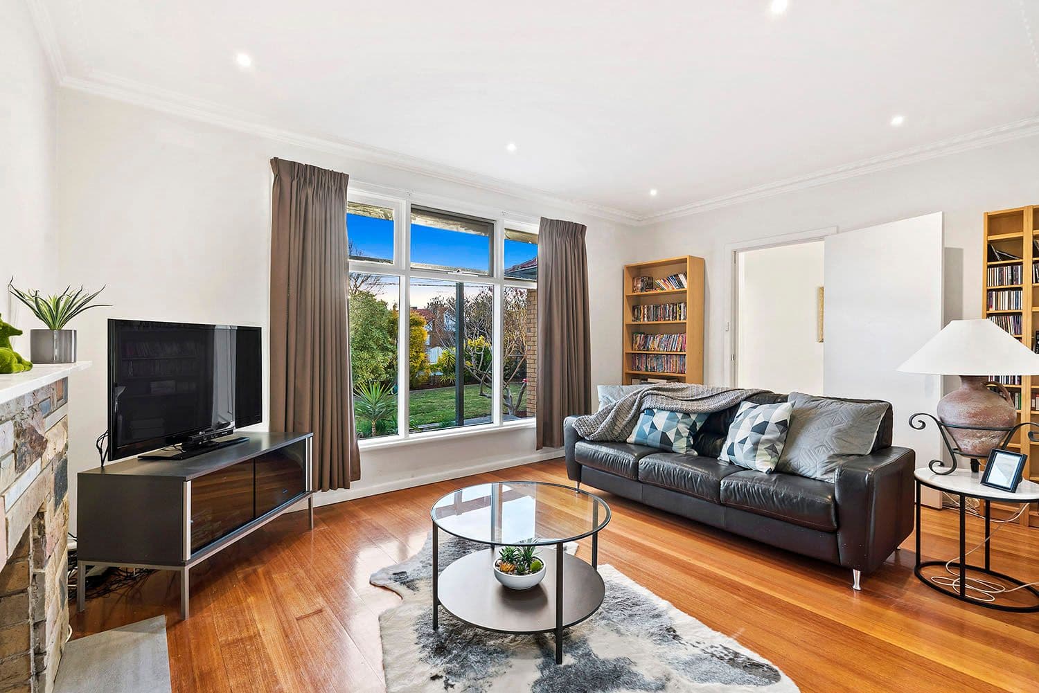 22 Regent Parade, Cheltenham VIC 3192, Cheltenham - Thumbnail 2