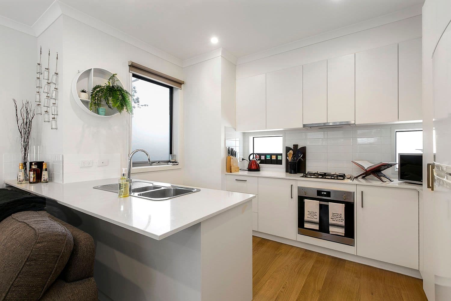 12 Jean Street, Cheltenham VIC 3192, Cheltenham - Thumbnail 2