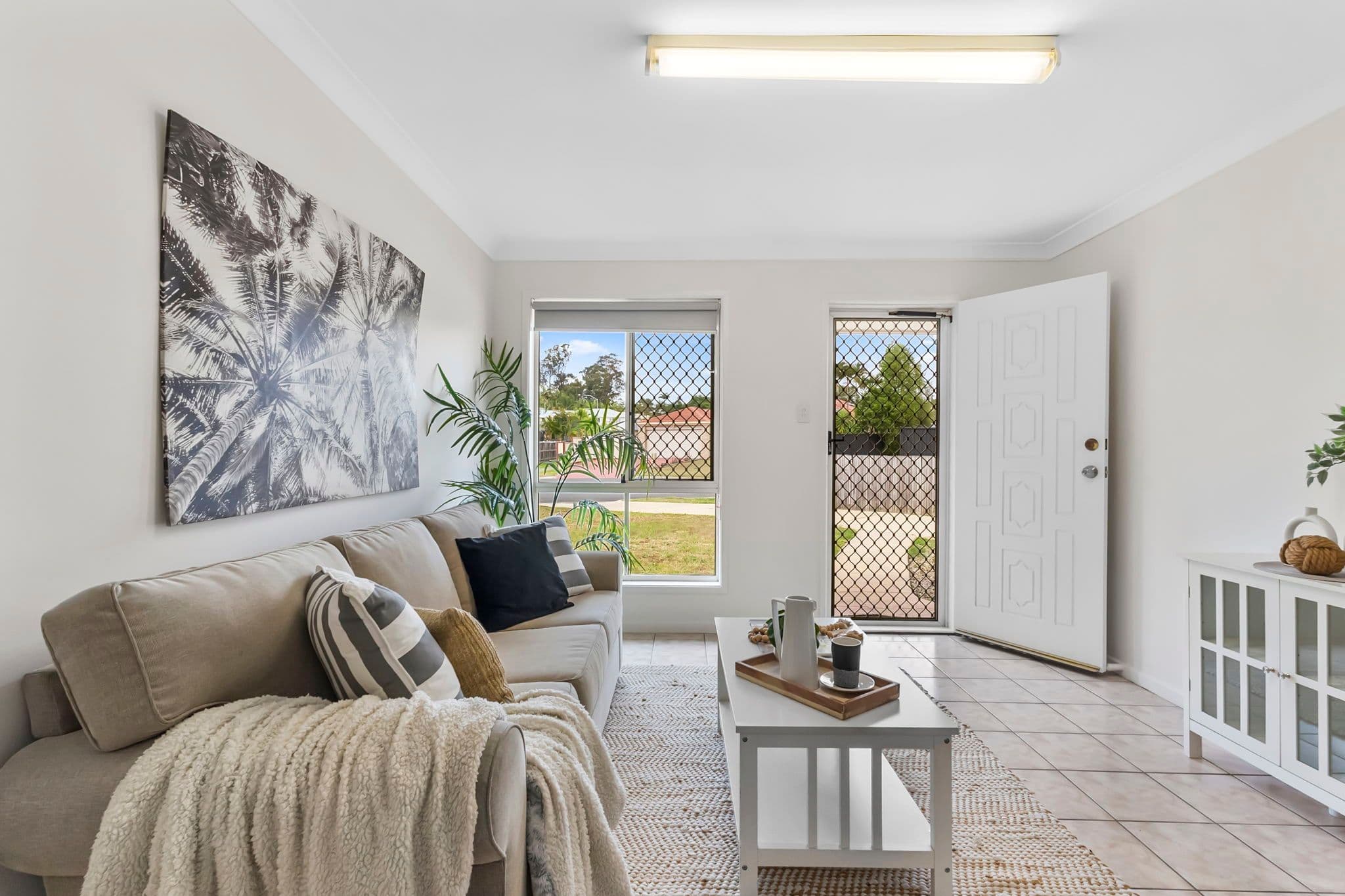 15 Poinciana Place, Eight Mile Plains QLD 4113, Eight Mile Plains - Thumbnail 3