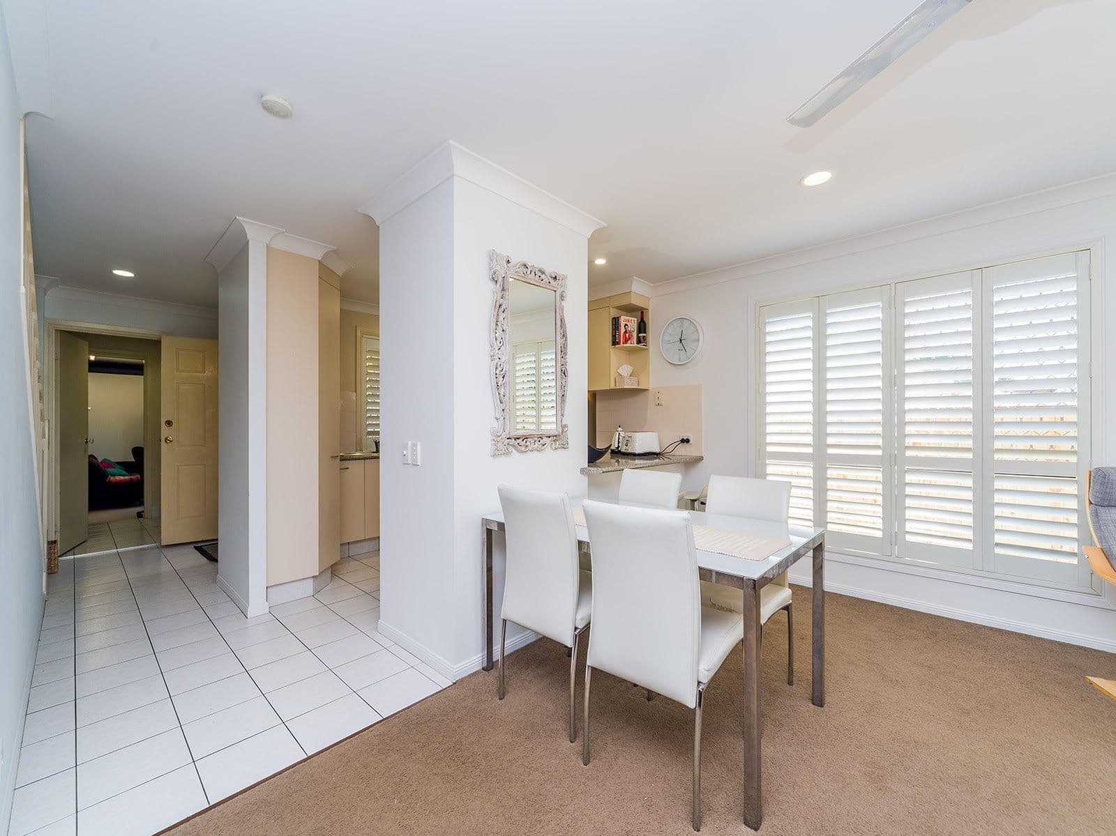 23 Deakin Avenue, Southport QLD 4215, Southport - Thumbnail 6